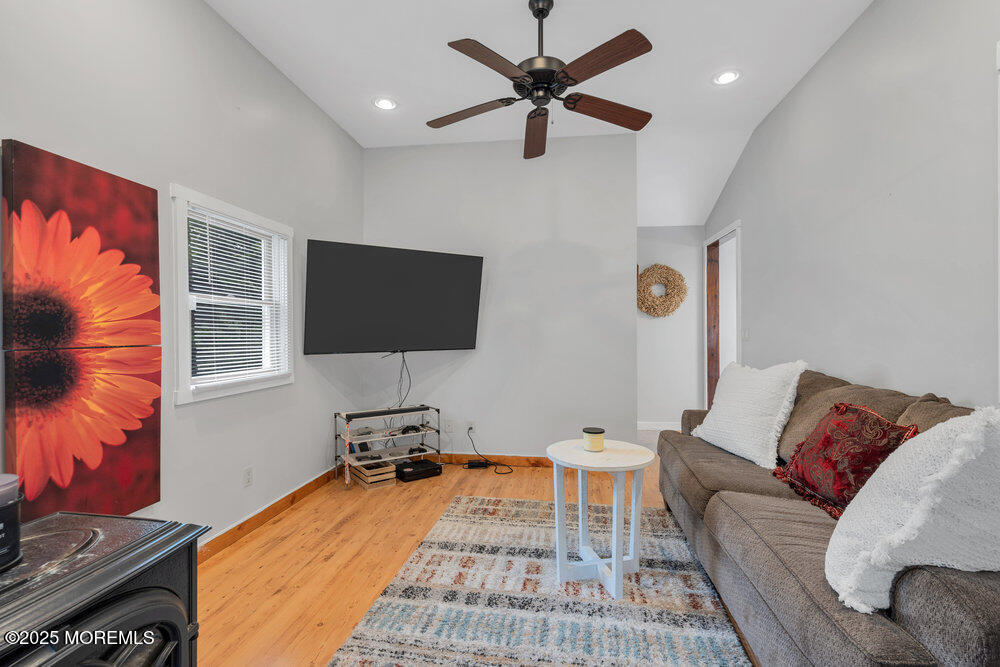 726 Hardean Road, Brick, New Jersey image 17