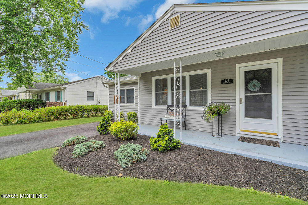 726 Hardean Road, Brick, New Jersey image 4