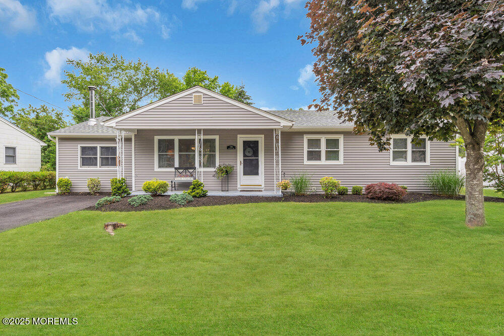 726 Hardean Road, Brick, New Jersey image 1