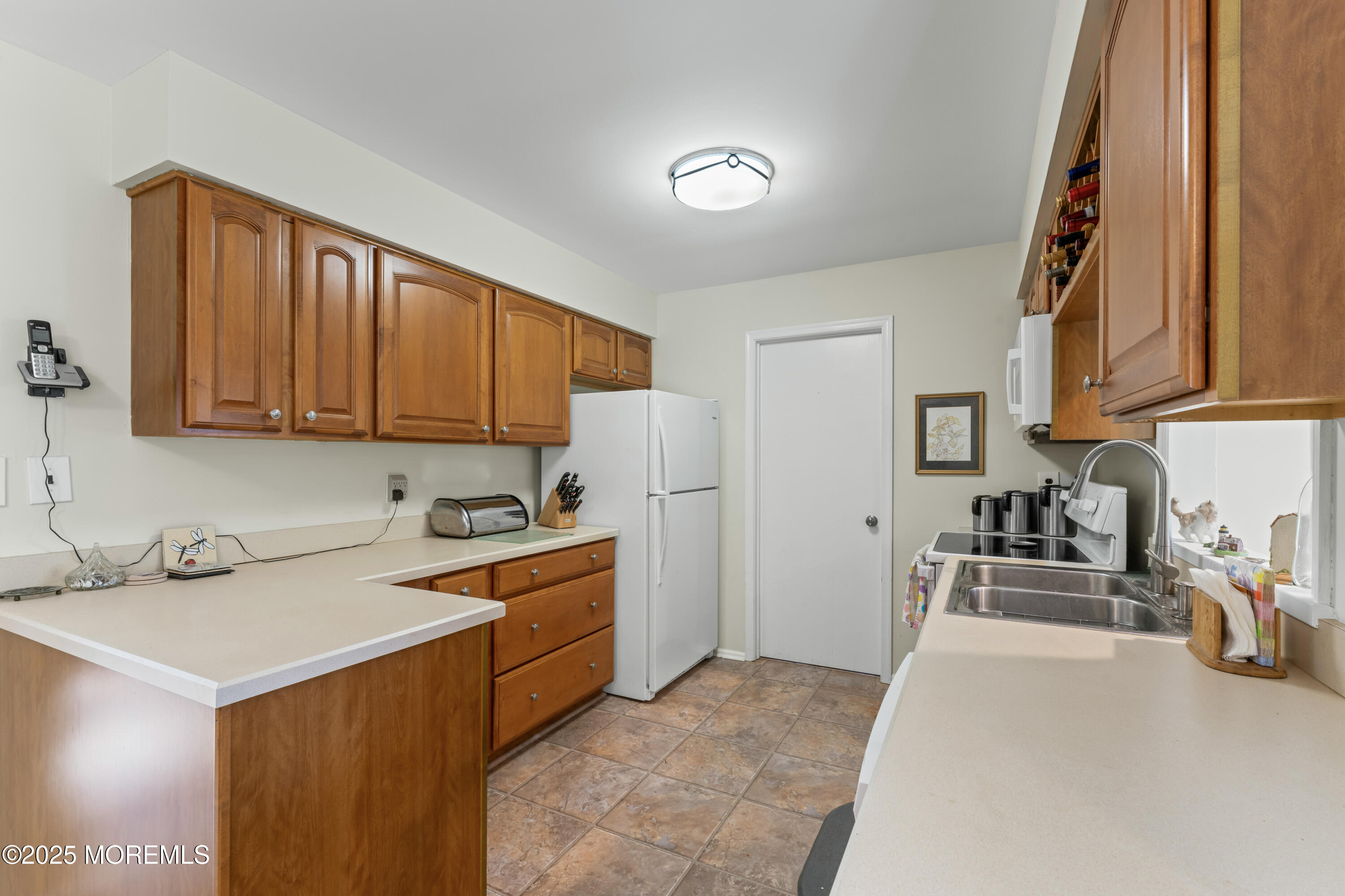 335 Western Boulevard, Bayville, New Jersey image 10