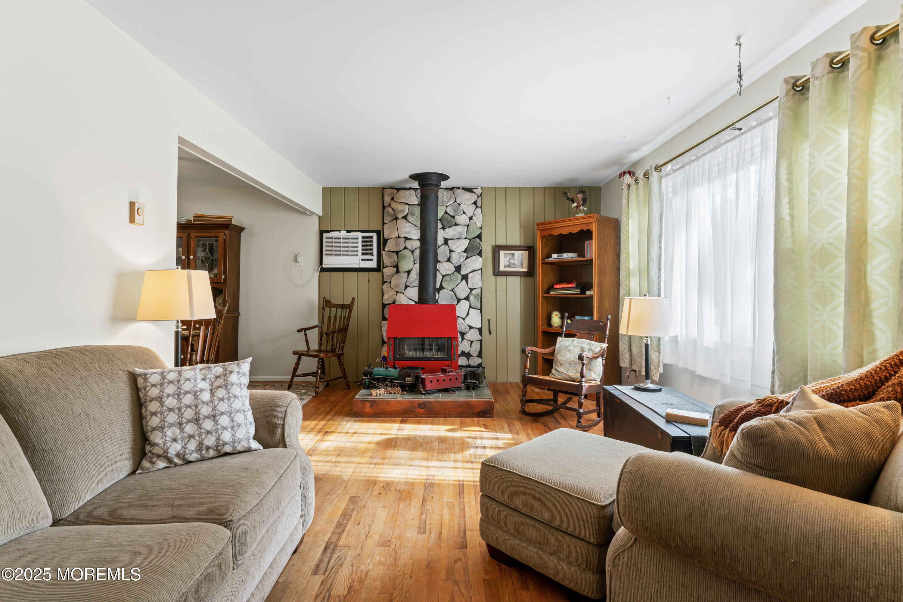 335 Western Boulevard, Bayville, New Jersey image 6
