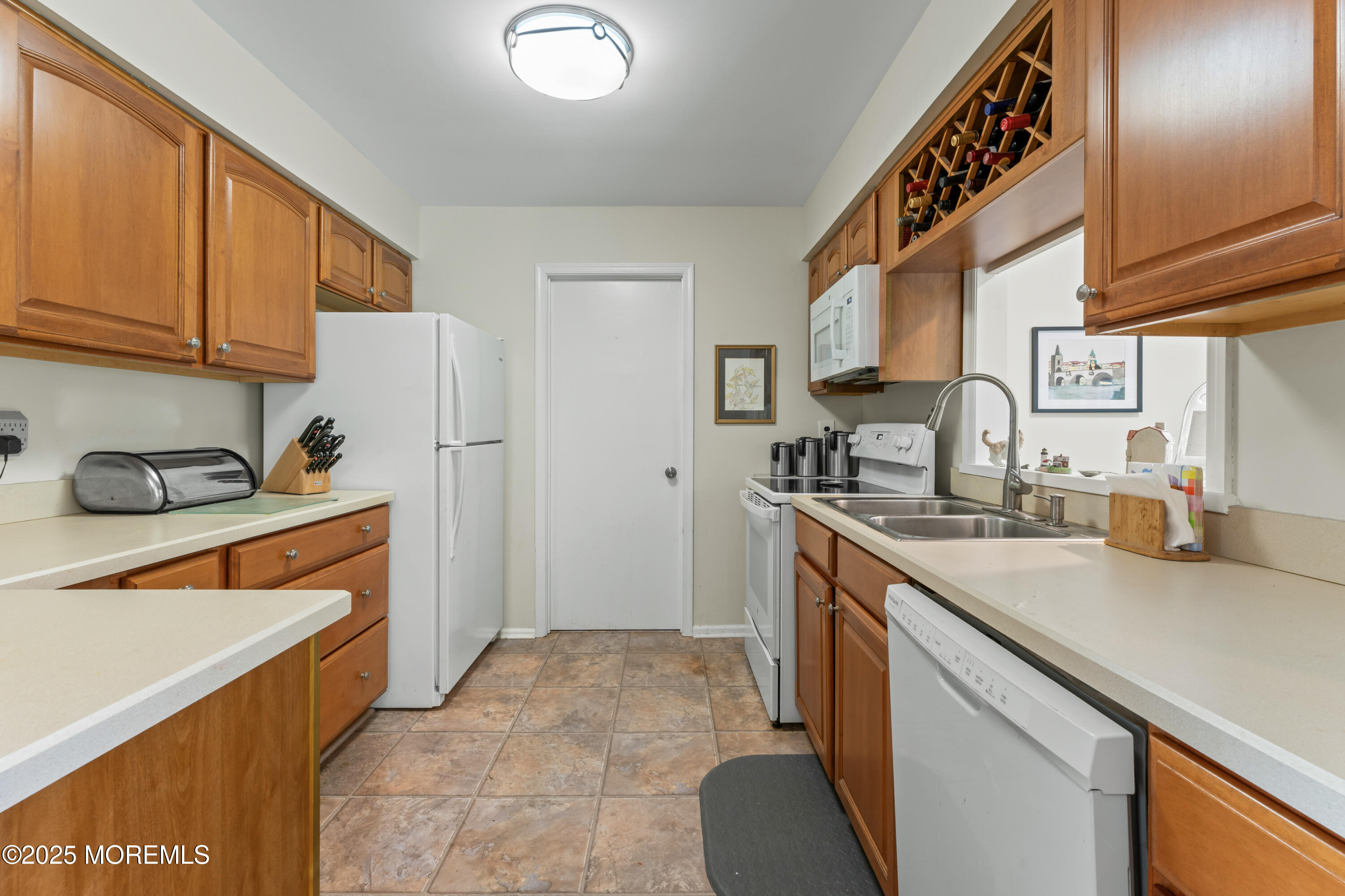 335 Western Boulevard, Bayville, New Jersey image 11