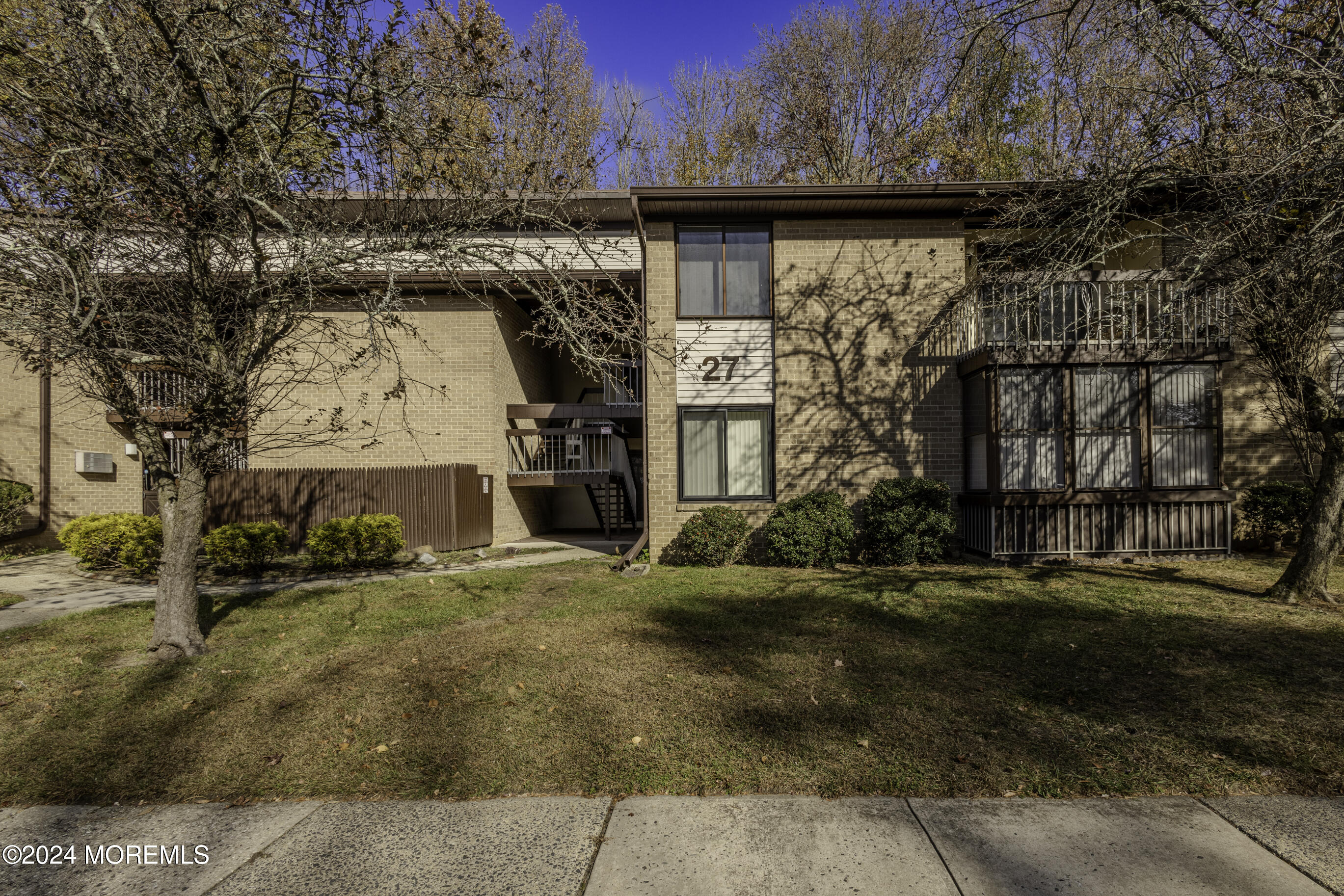 27 Meadow Green Circle #H, Manalapan, New Jersey image 1