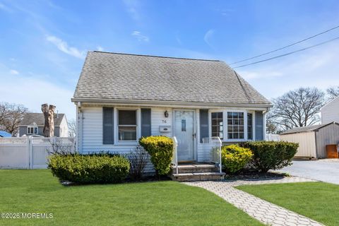 Homes For Sale - 76 Compton Avenue<br/> Hazlet, NJ 07734