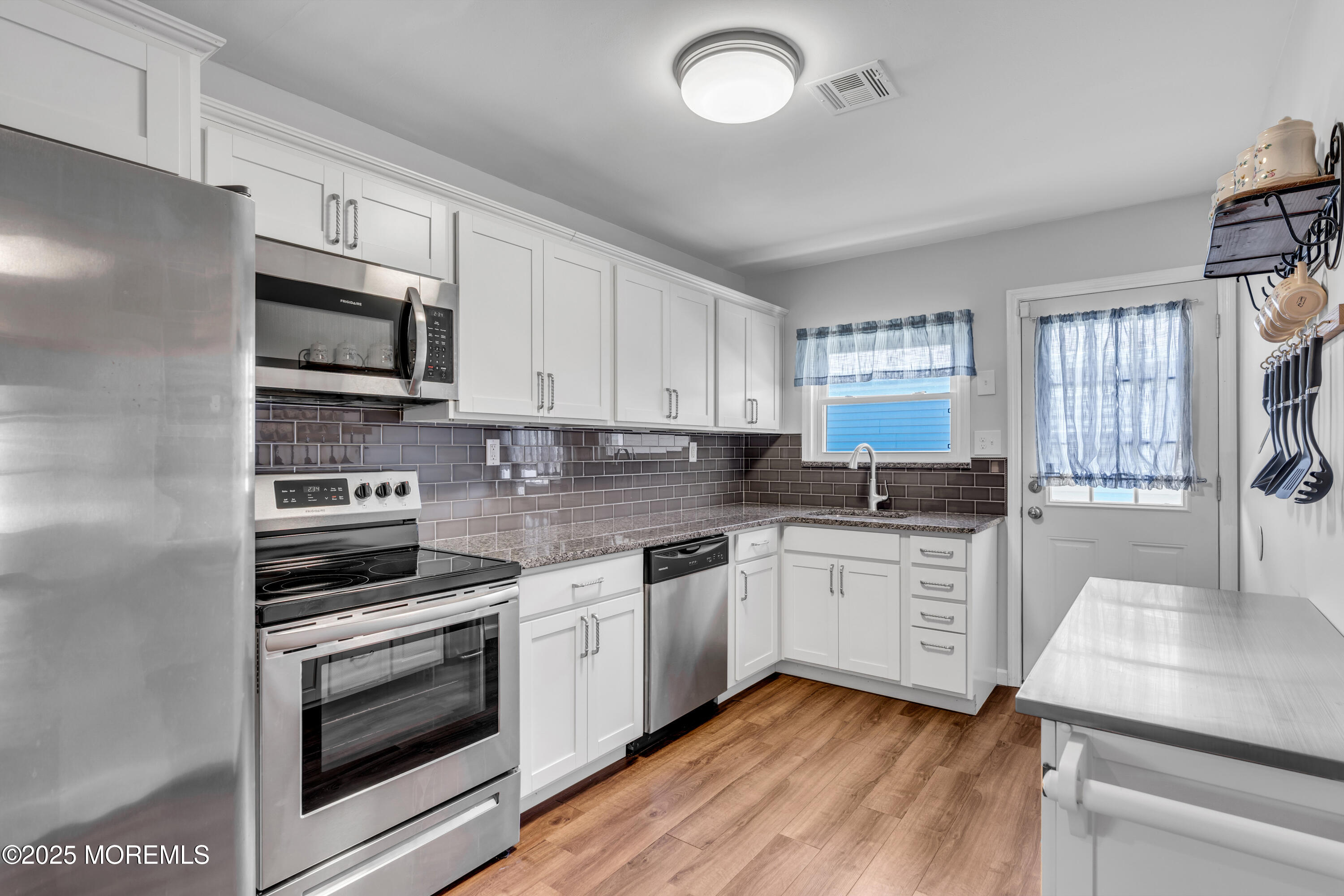 802 Jamaica Boulevard, Toms River, New Jersey image 6