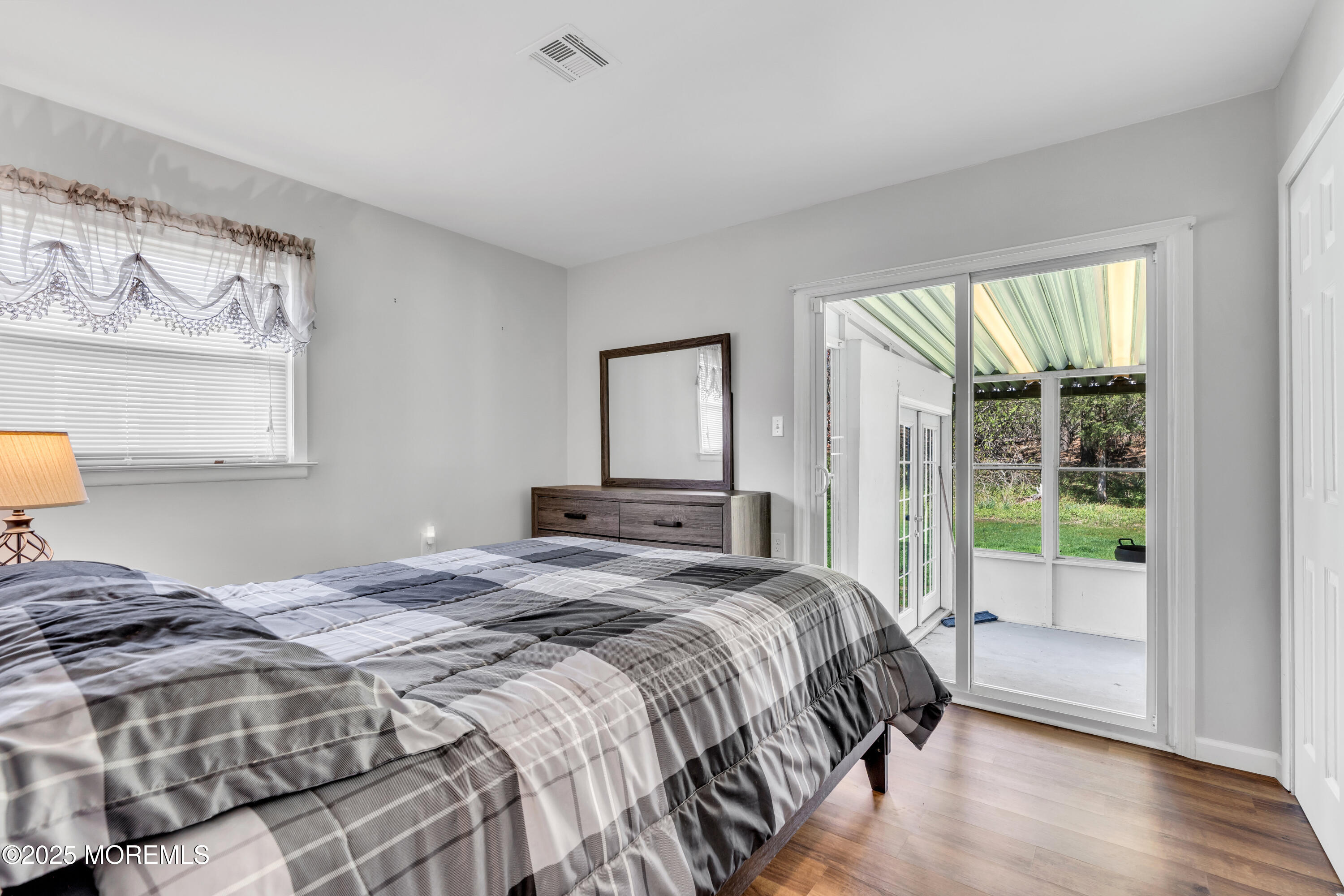 802 Jamaica Boulevard, Toms River, New Jersey image 13