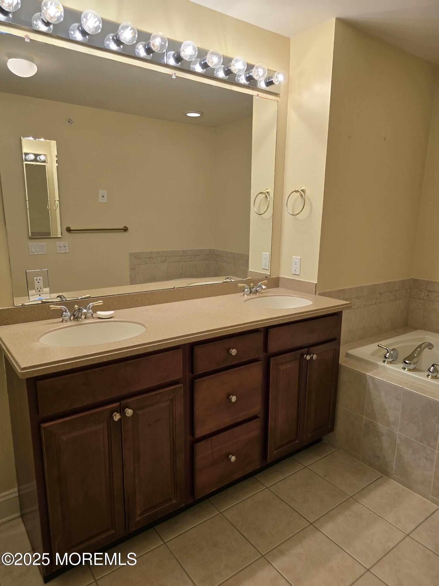 43 Skimmer Lane, Port Monmouth, New Jersey image 33