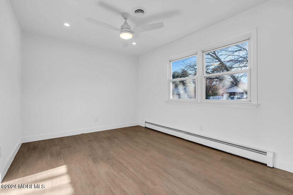 4 Zeeland Drive, Toms River, New Jersey image 26