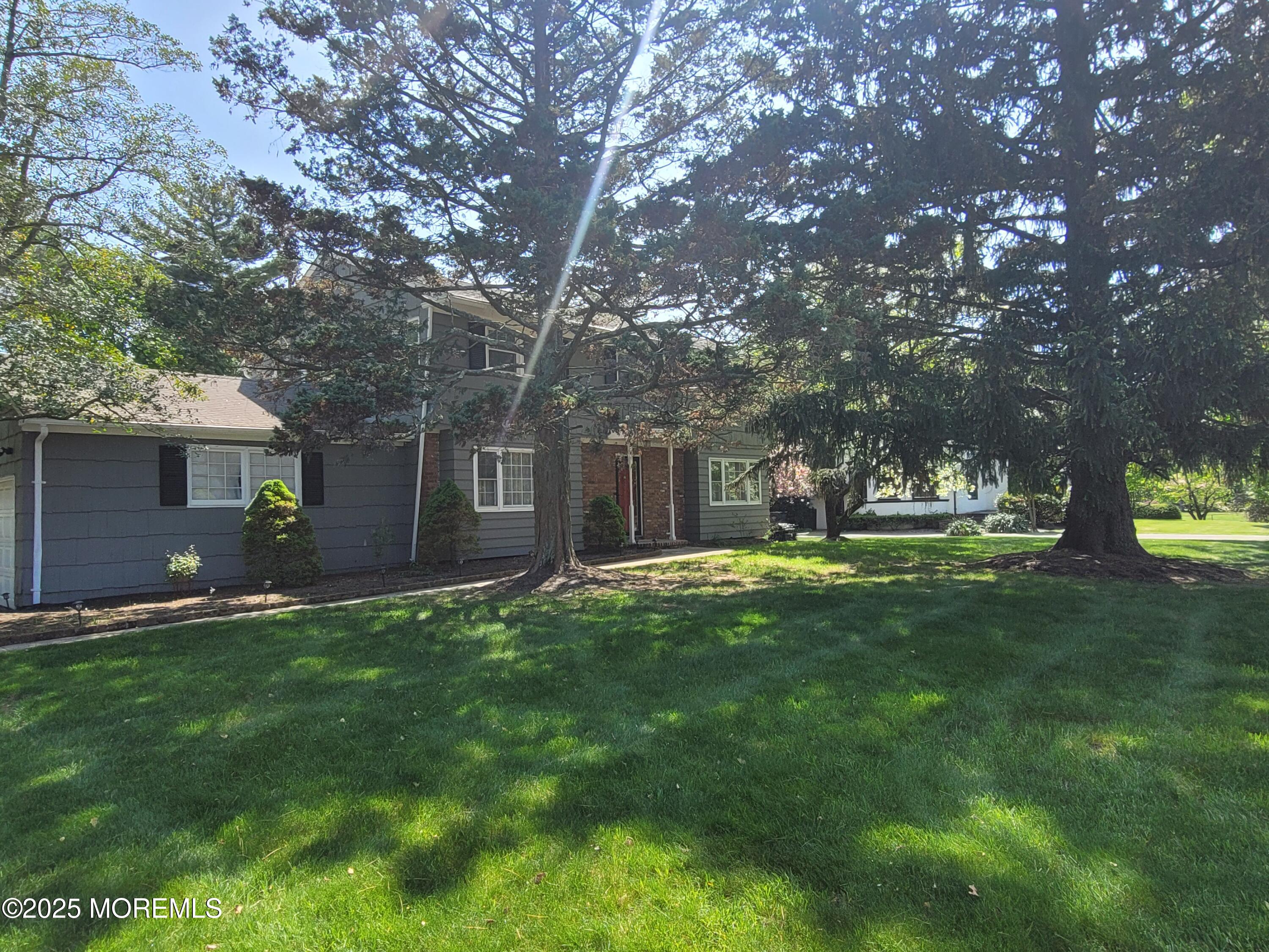 54 E Riverdale Avenue