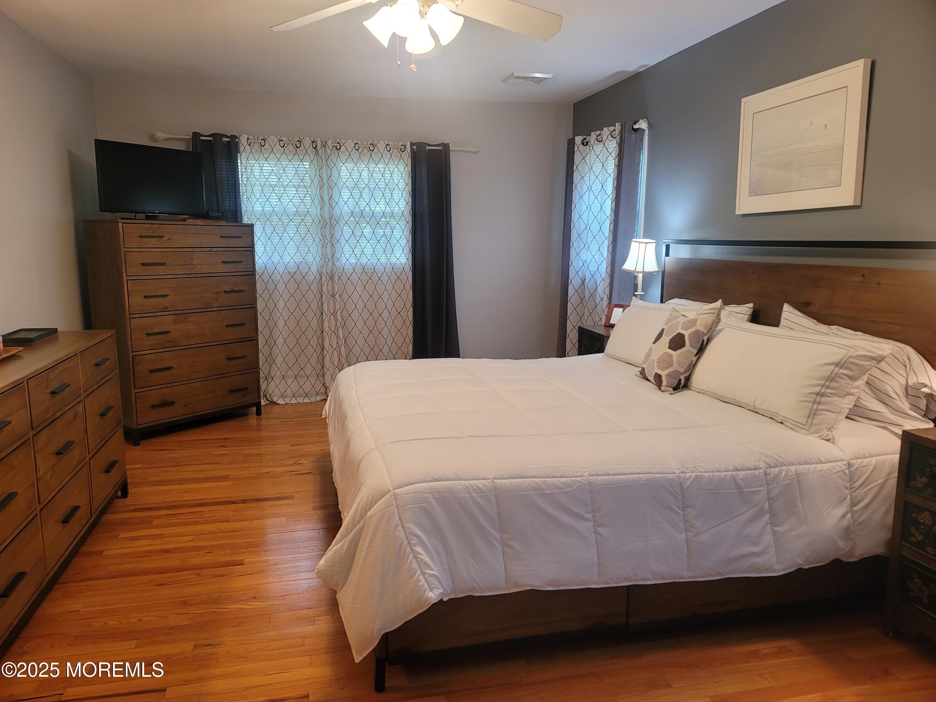 54 E Riverdale Avenue, Tinton Falls, New Jersey image 21