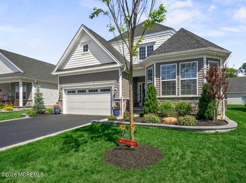 Photo of 40 Emerald Road, New Egypt, NJ 08533 (MLS # 22615997)
