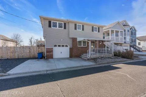 318 Bayview Avenue, Union Beach, NJ 07735 - MLS#: 22427350