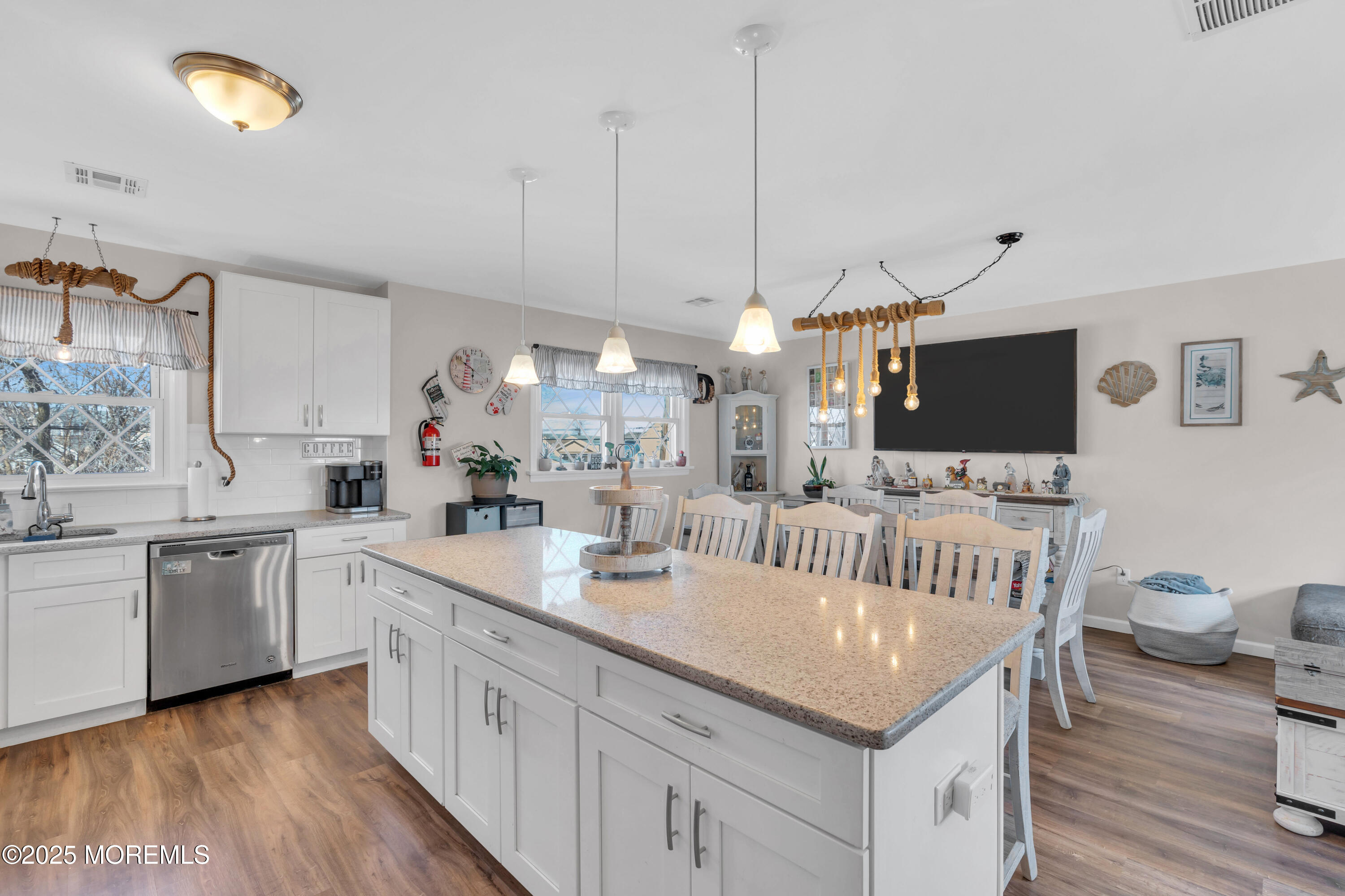 318 Bayview Avenue, Union Beach, New Jersey image 17