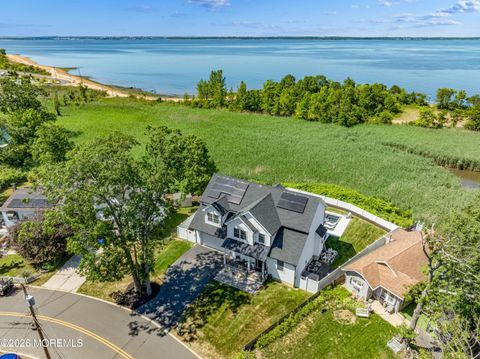 Photo of 38 W Concourse, Cliffwood Beach, NJ 07735 (MLS # 22616906)