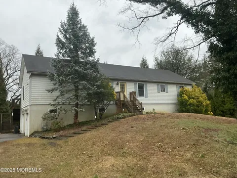MLS: 22507441