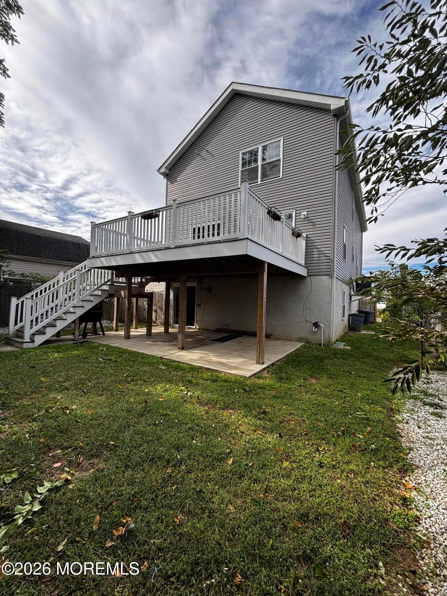 60 Waackaack Avenue