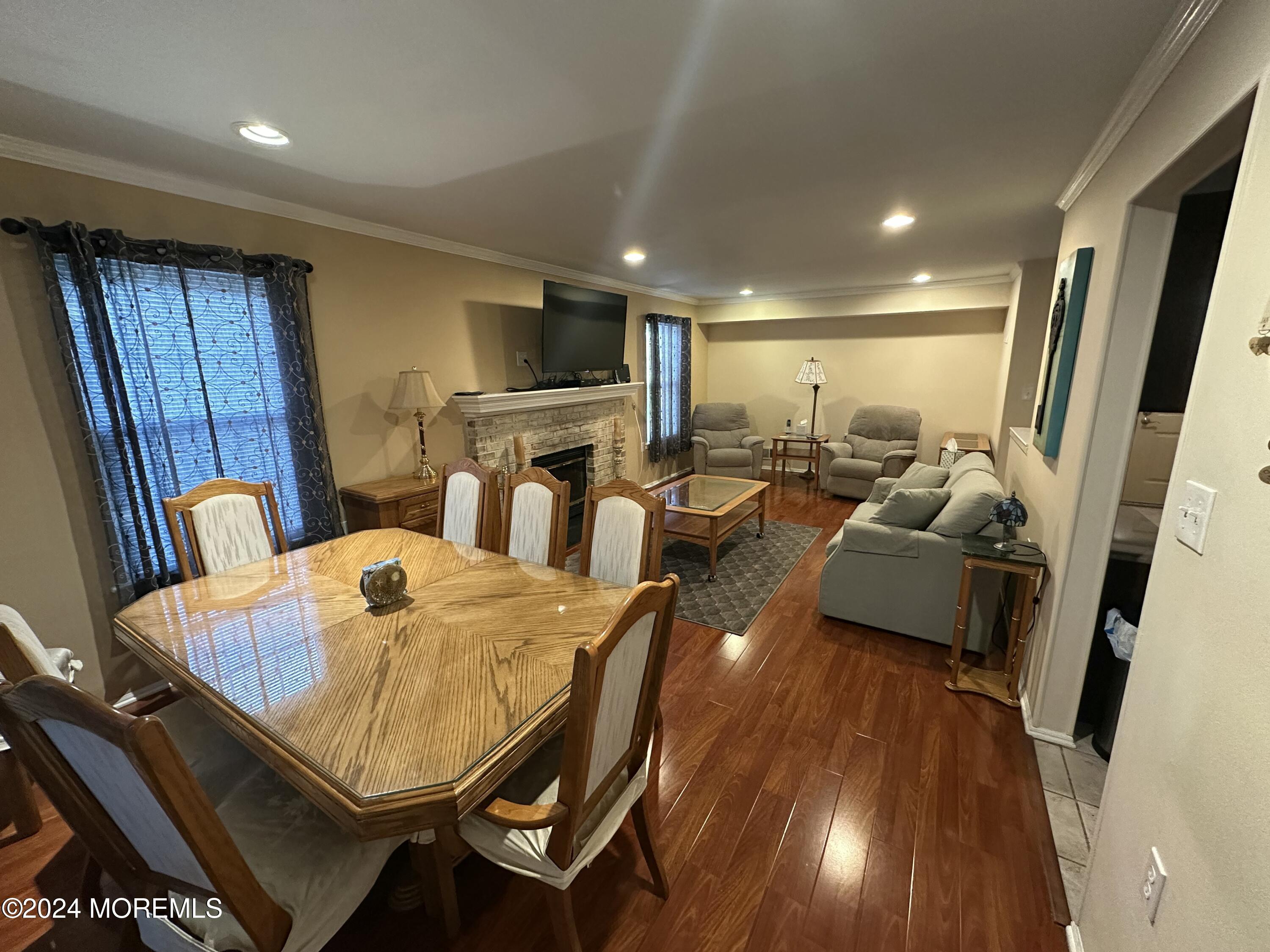 302 Wellington Place #2, Aberdeen, New Jersey image 8