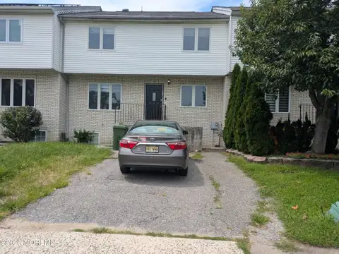 MLS: 22624833