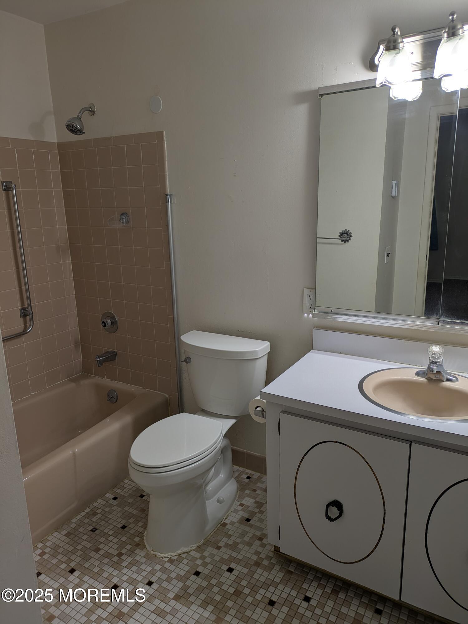4 Bunker Hill Drive #A, Whiting, New Jersey image 14