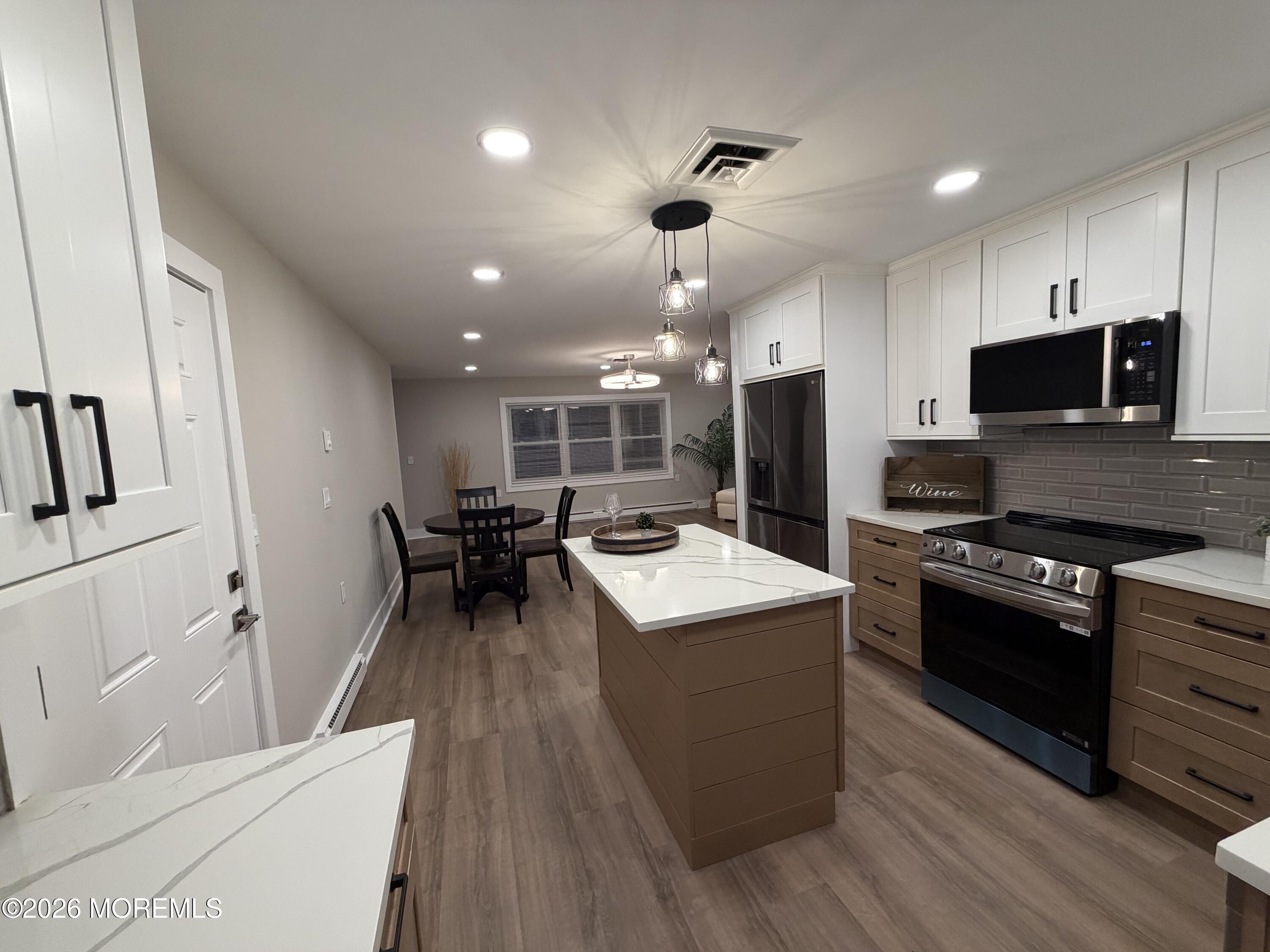 337c Canterbury Court