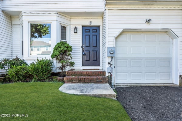 21 CARRIAGE LN, ENGLISHTOWN, NJ 07726 - Image ca98bcfe81555670efacb6839e34aa1d/1216645779