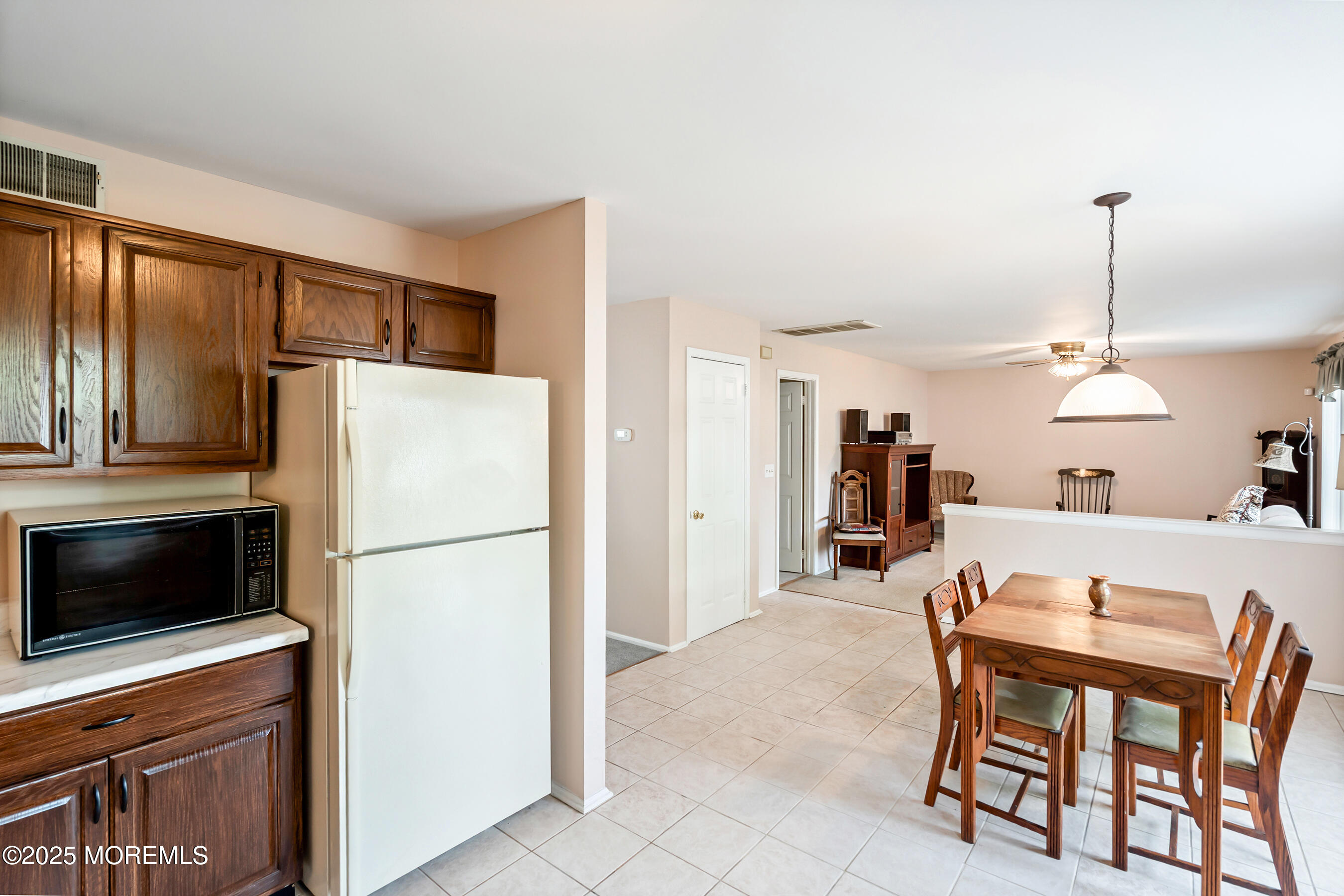 1256 Knightsbridge Close, Toms River, New Jersey image 11