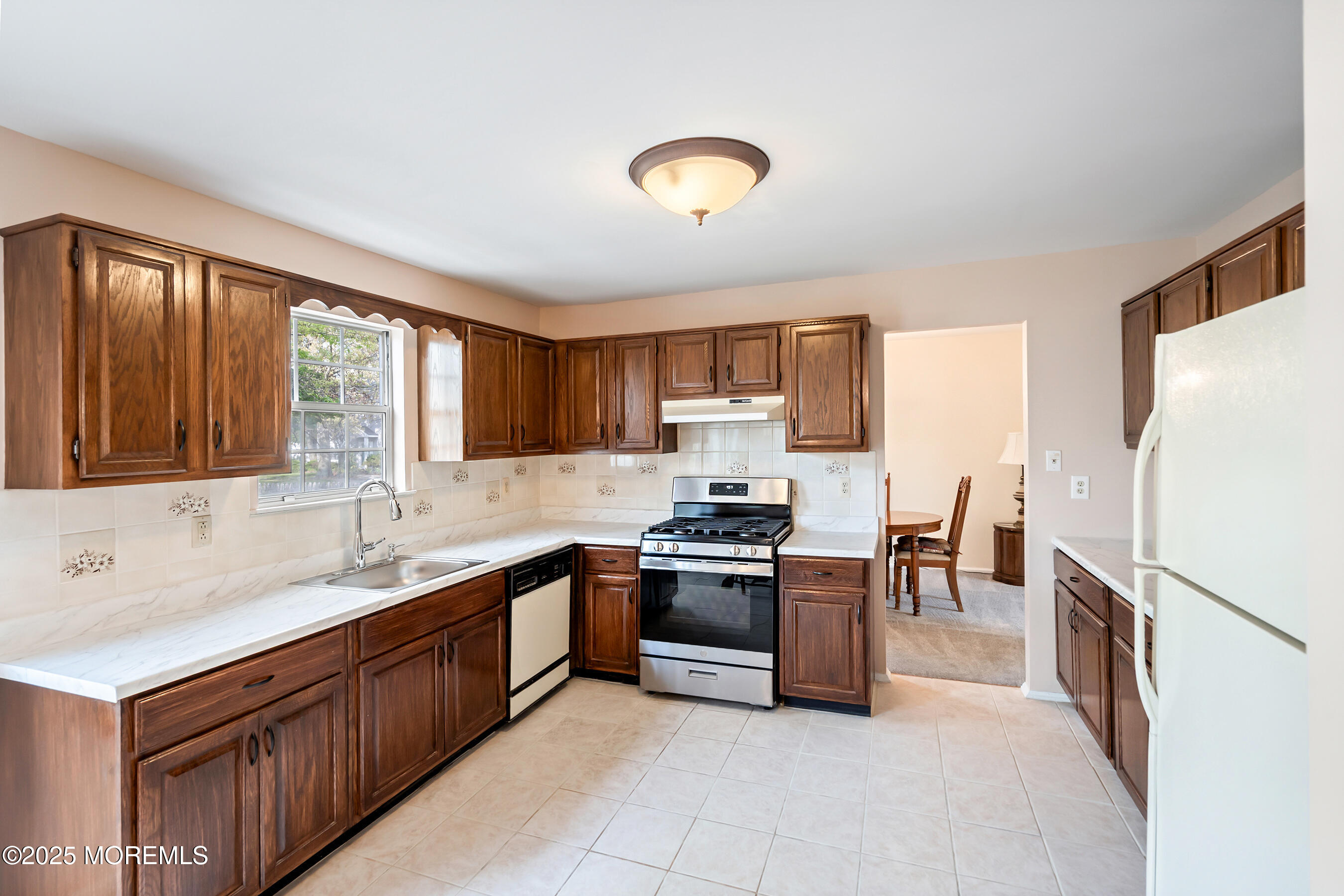 1256 Knightsbridge Close, Toms River, New Jersey image 10
