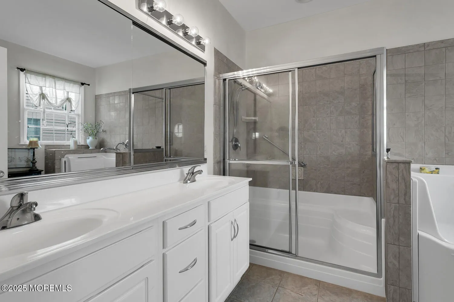 Ocean Twp, New Jersey 07712, United States, 3 Bedrooms Bedrooms, ,3 BathroomsBathrooms,Residential,Active,229080