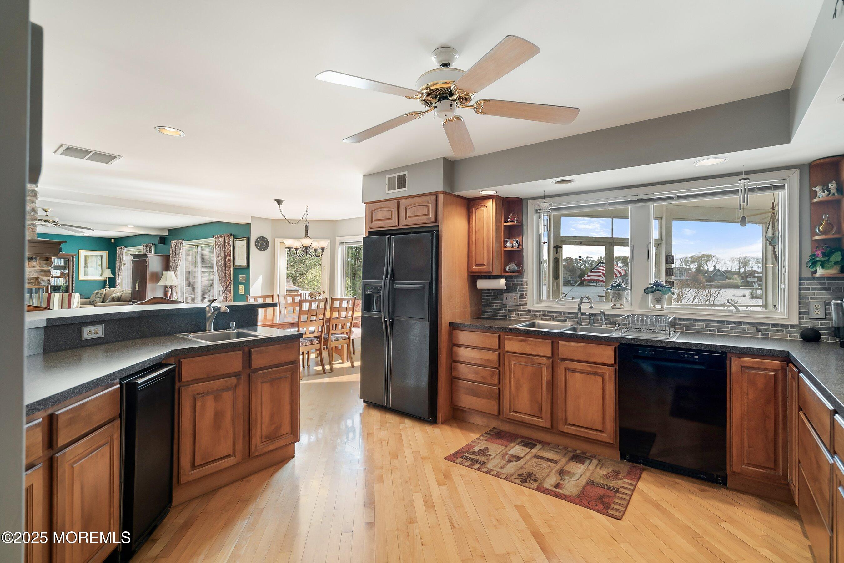 115 N Lakeshore Drive, Manahawkin, New Jersey image 27