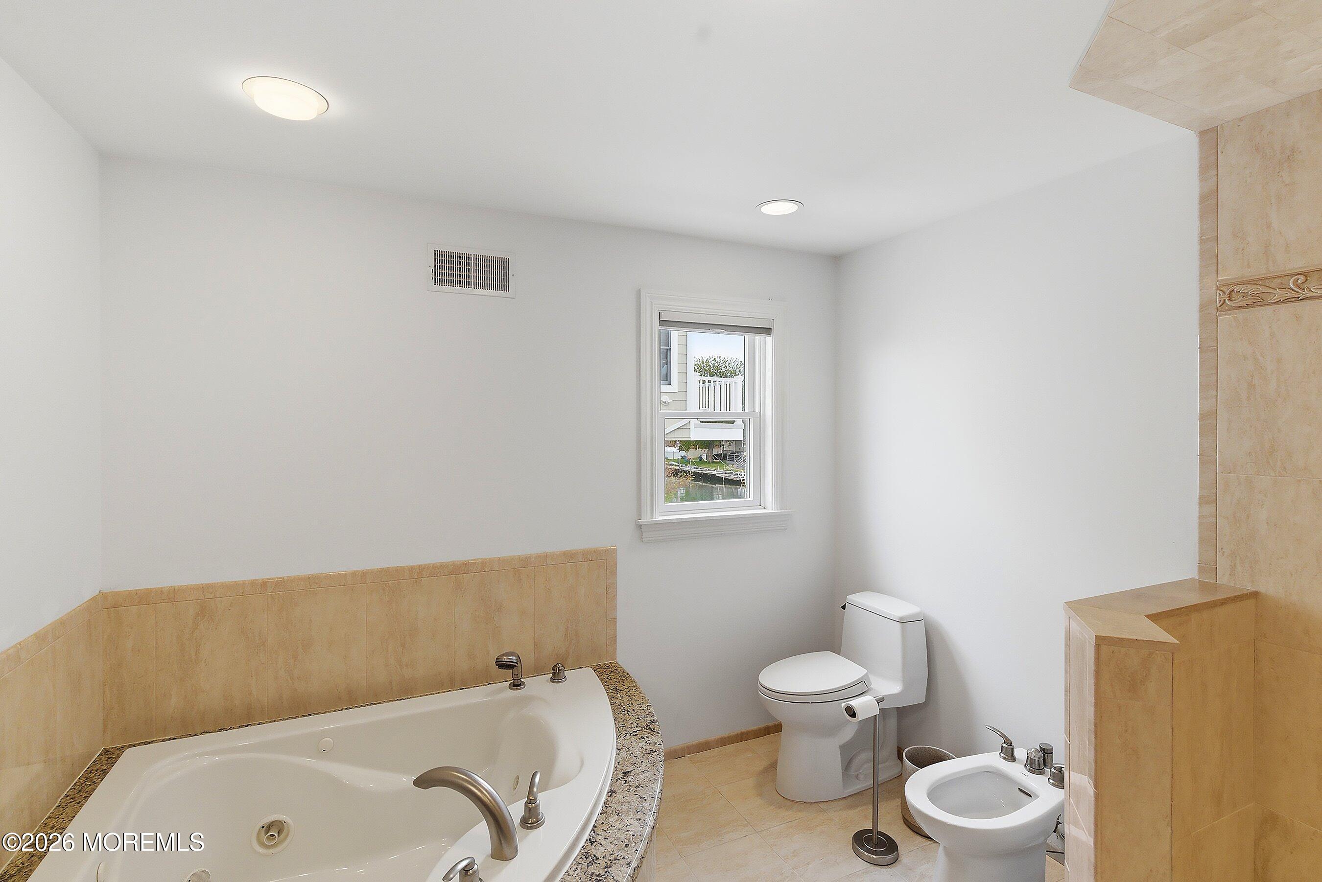 Toms River, New Jersey, 08753, United States, 5 Bedrooms Bedrooms, ,5 BathroomsBathrooms,Residential,Active,2052085