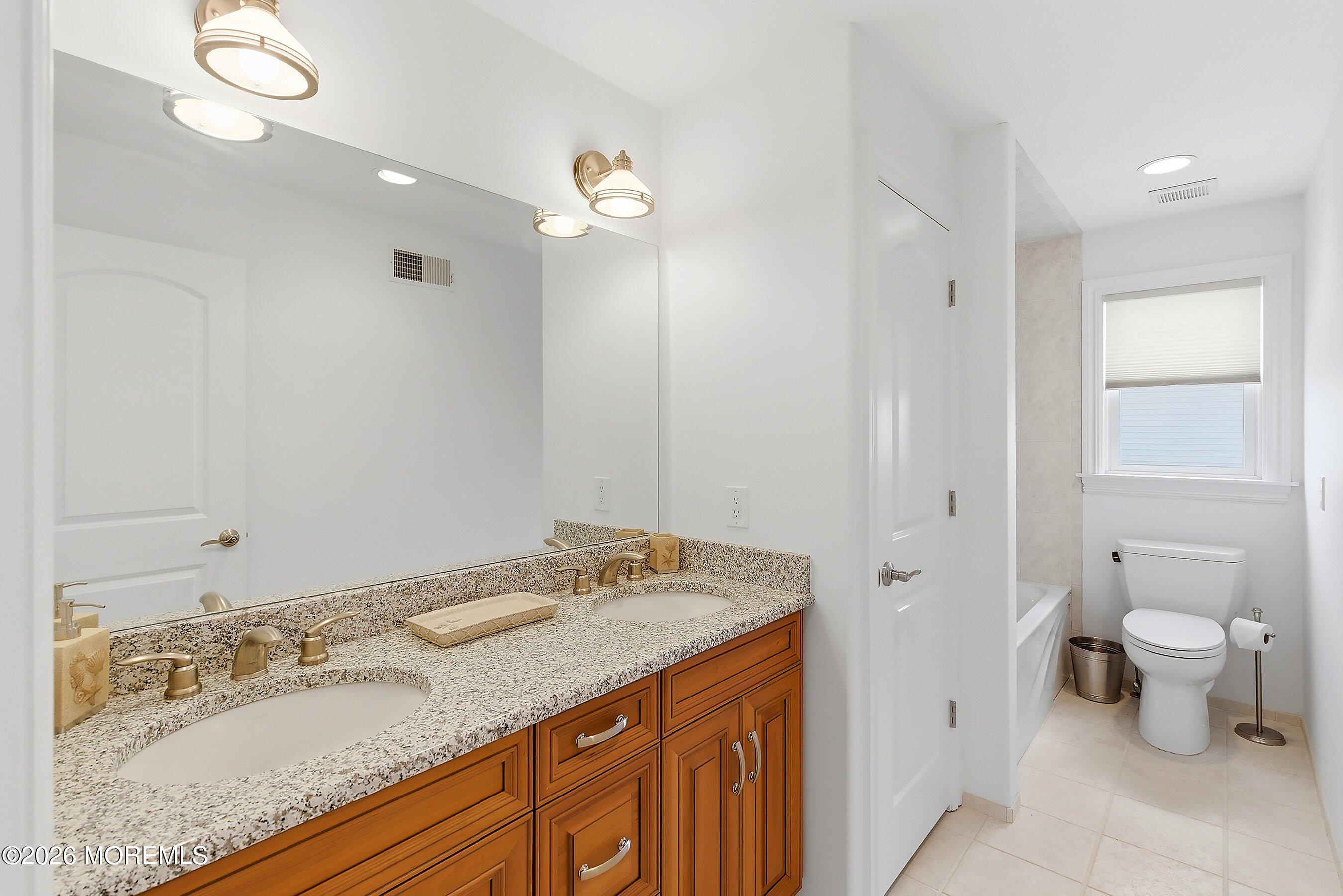 Toms River, New Jersey, 08753, United States, 5 Bedrooms Bedrooms, ,5 BathroomsBathrooms,Residential,Active,2052085