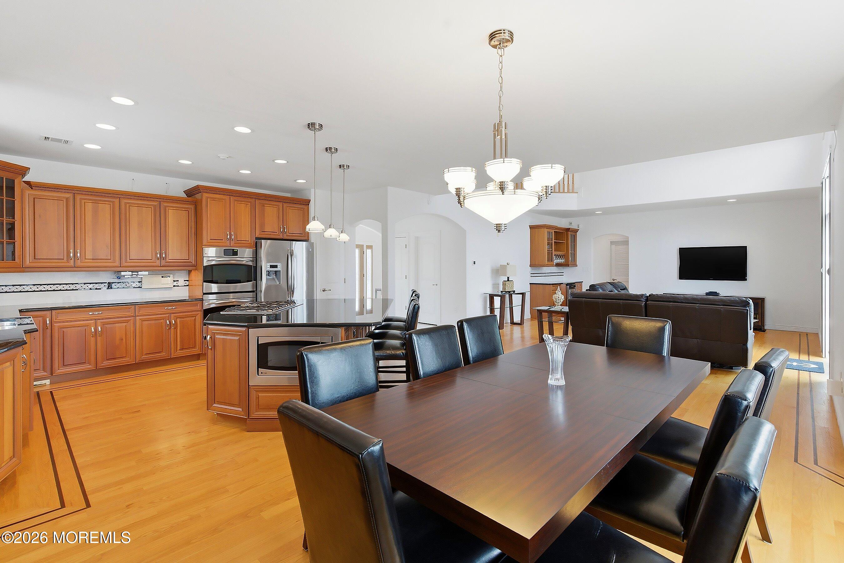 Toms River, New Jersey, 08753, United States, 5 Bedrooms Bedrooms, ,5 BathroomsBathrooms,Residential,Active,2052085