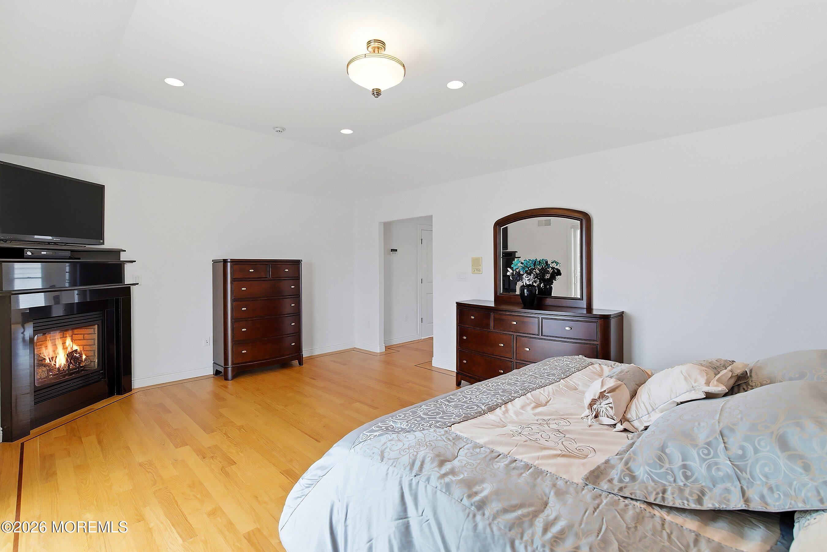 Toms River, New Jersey, 08753, United States, 5 Bedrooms Bedrooms, ,5 BathroomsBathrooms,Residential,Active,2052085