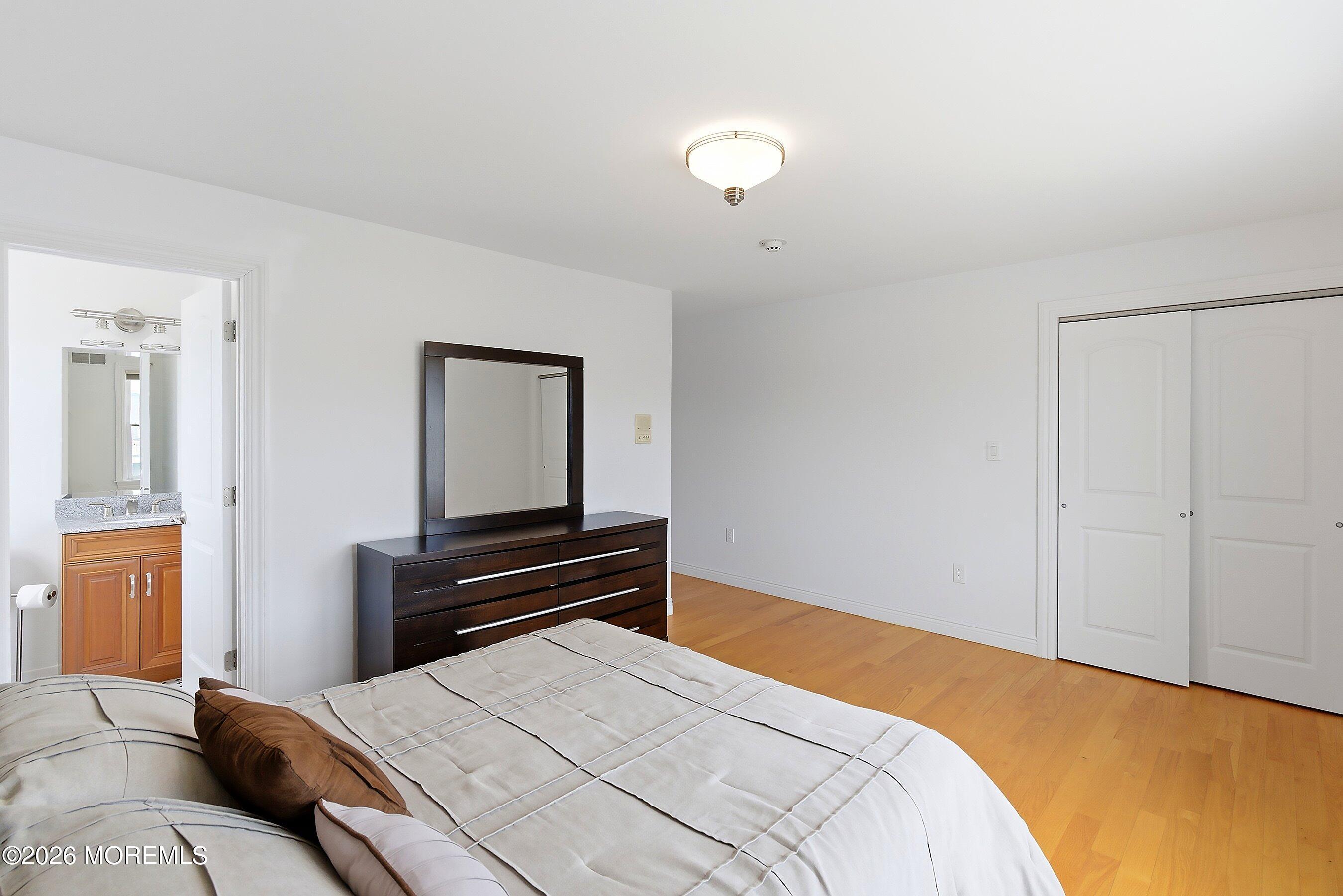 Toms River, New Jersey, 08753, United States, 5 Bedrooms Bedrooms, ,5 BathroomsBathrooms,Residential,Active,2052085