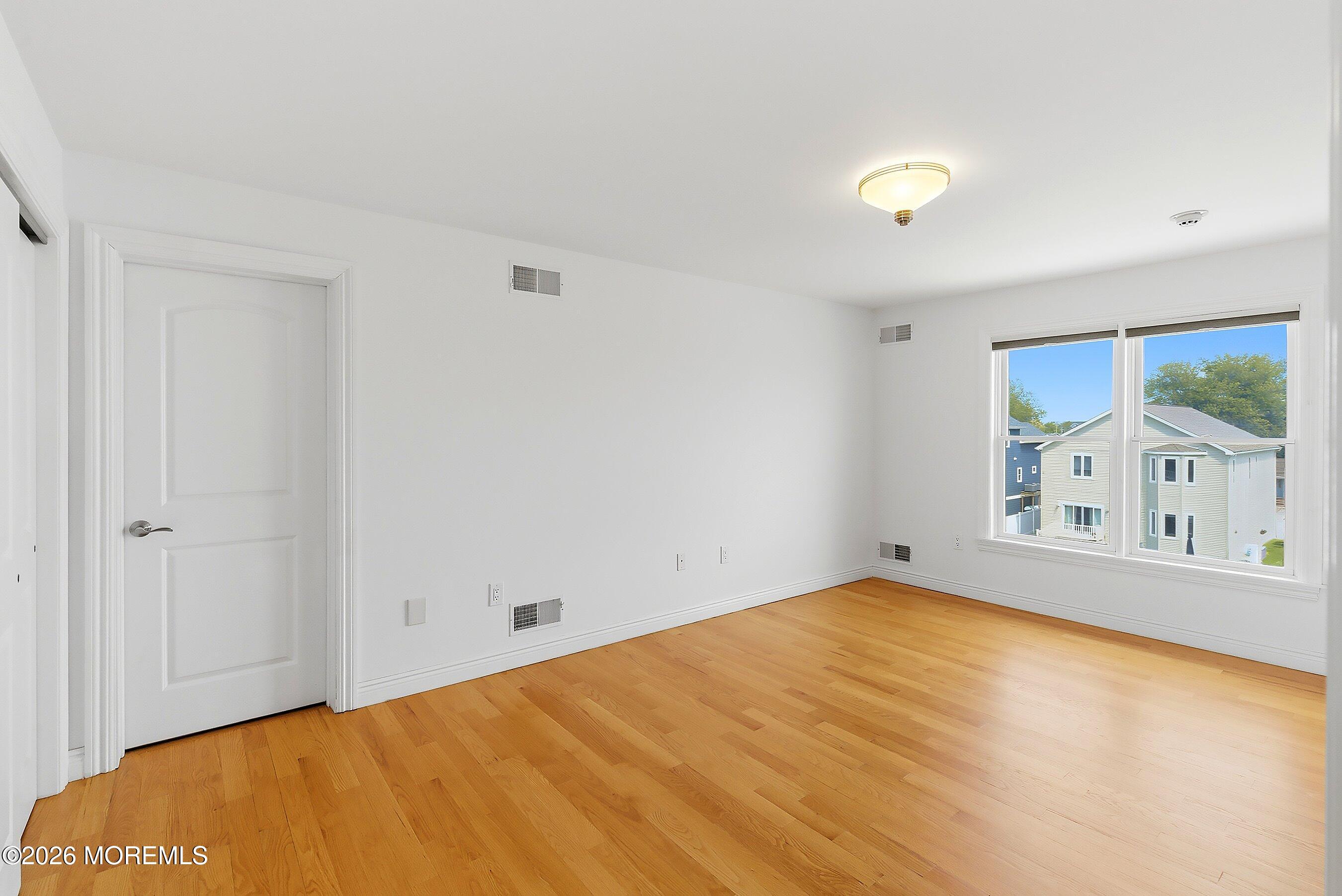 Toms River, New Jersey, 08753, United States, 5 Bedrooms Bedrooms, ,5 BathroomsBathrooms,Residential,Active,2052085