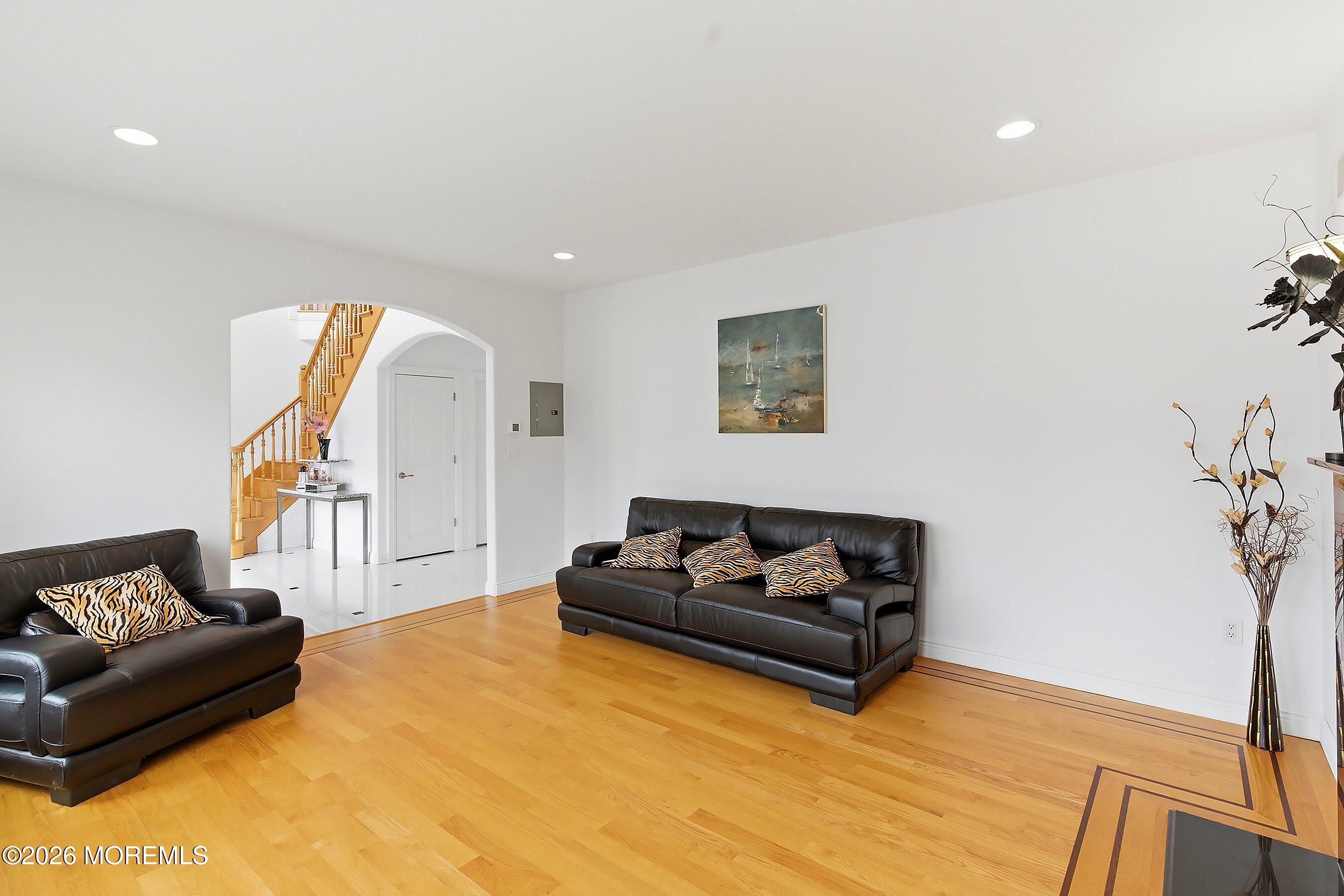 Toms River, New Jersey, 08753, United States, 5 Bedrooms Bedrooms, ,5 BathroomsBathrooms,Residential,Active,2052085