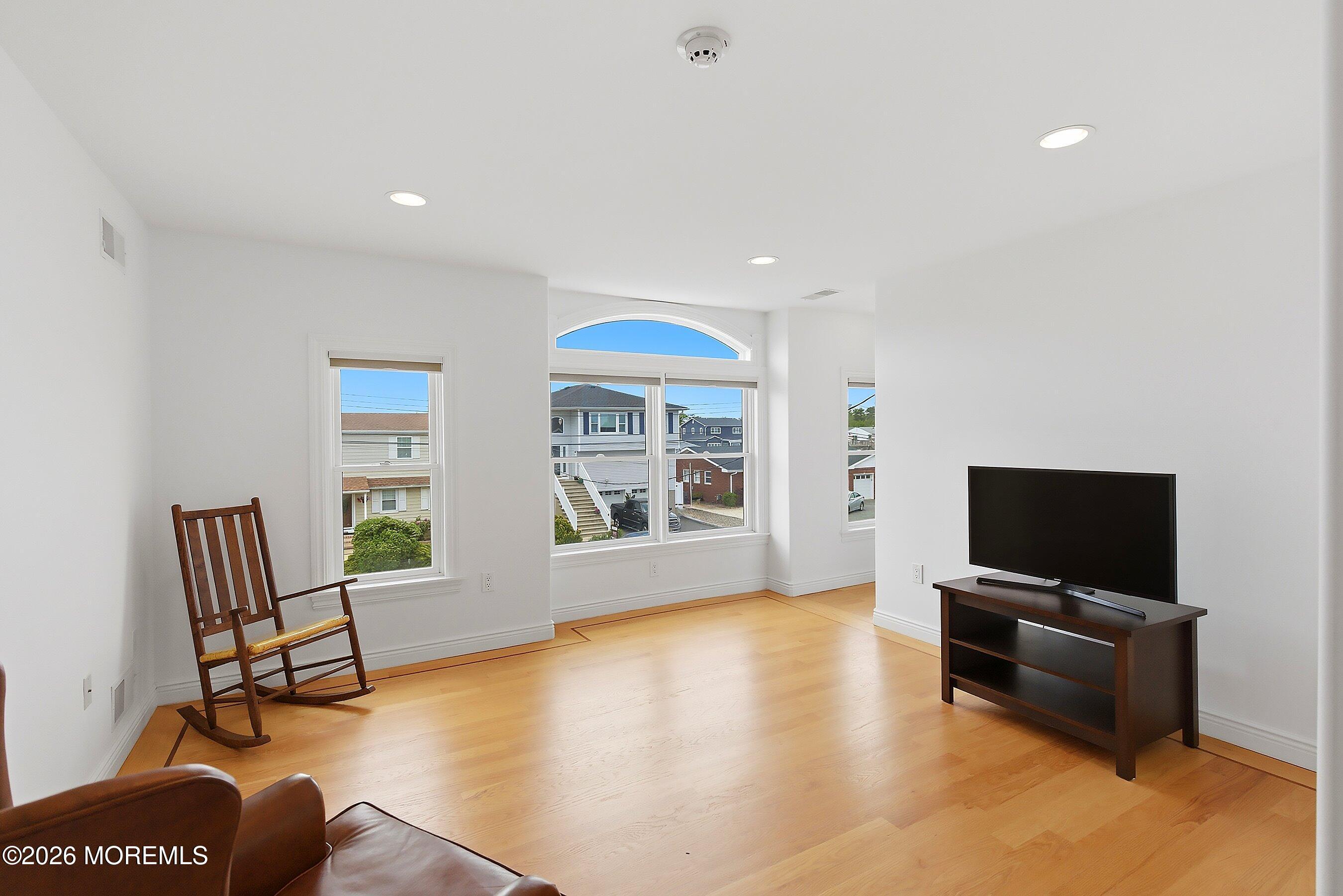 Toms River, New Jersey, 08753, United States, 5 Bedrooms Bedrooms, ,5 BathroomsBathrooms,Residential,Active,2052085