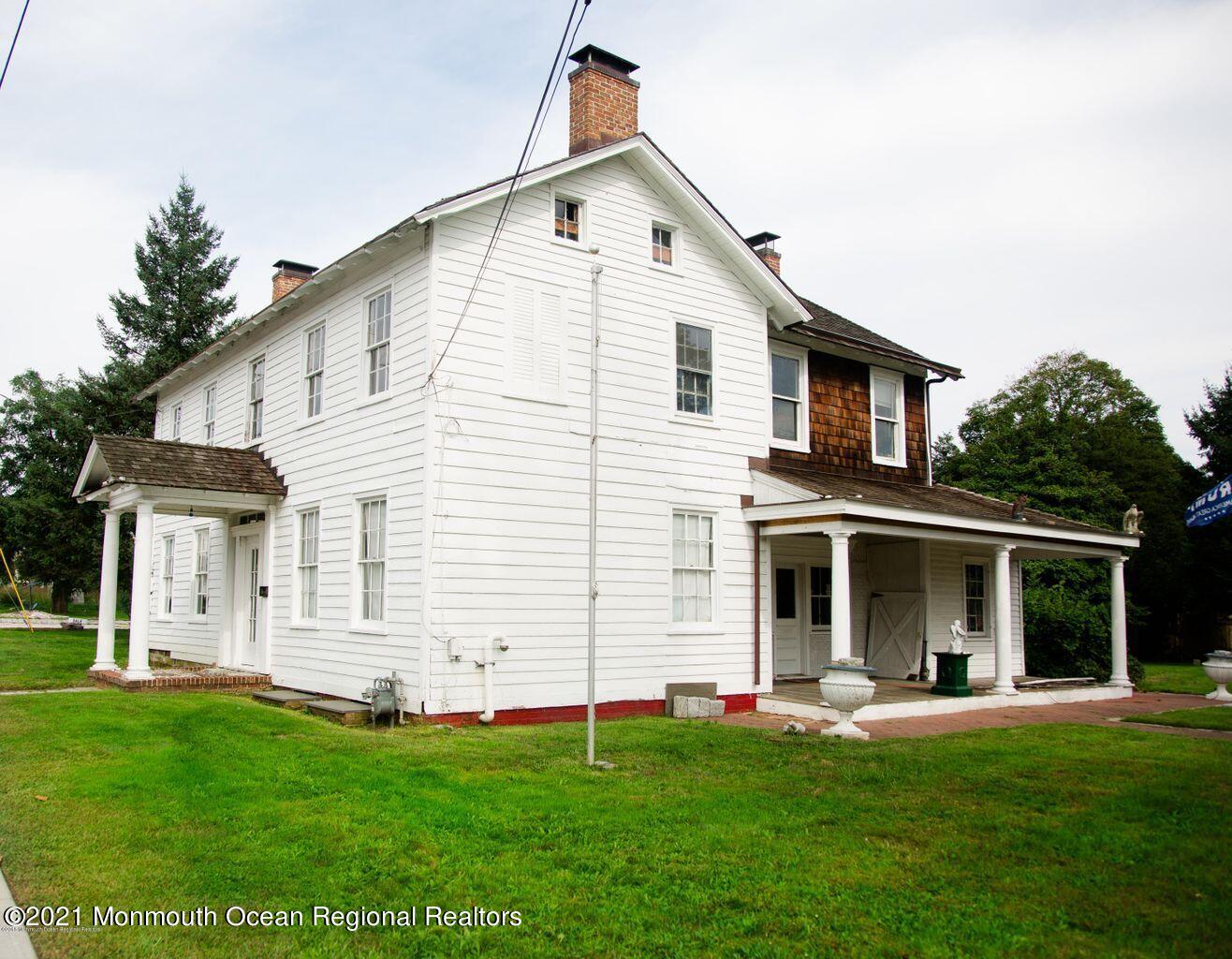 583 Cedar Avenue