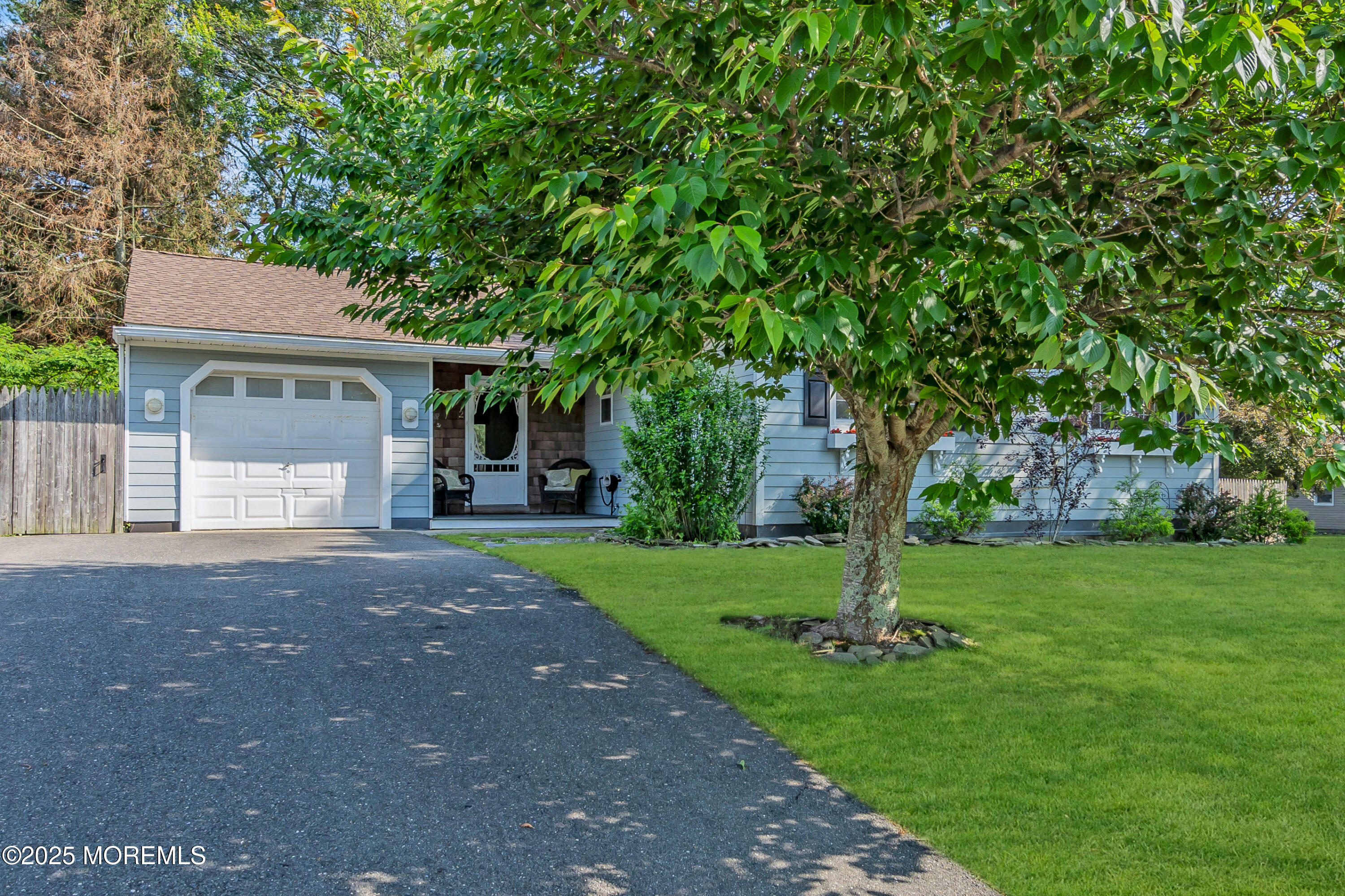 2 Saratoga Lake Drive