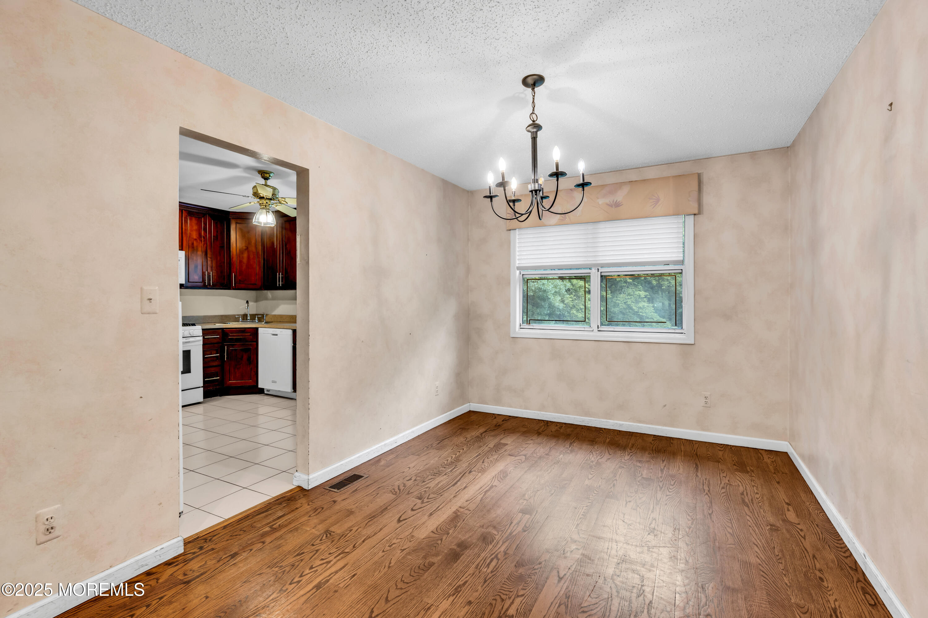 20 Lone Star Lane, Manalapan, New Jersey image 7