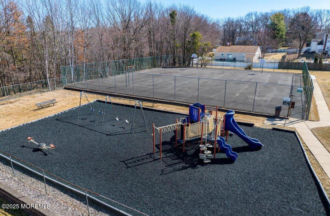 6 Village Green Way, Hazlet, New Jersey image 30