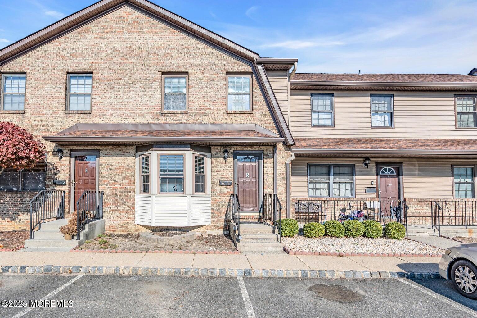 6 Village Green Way, Hazlet, New Jersey image 2