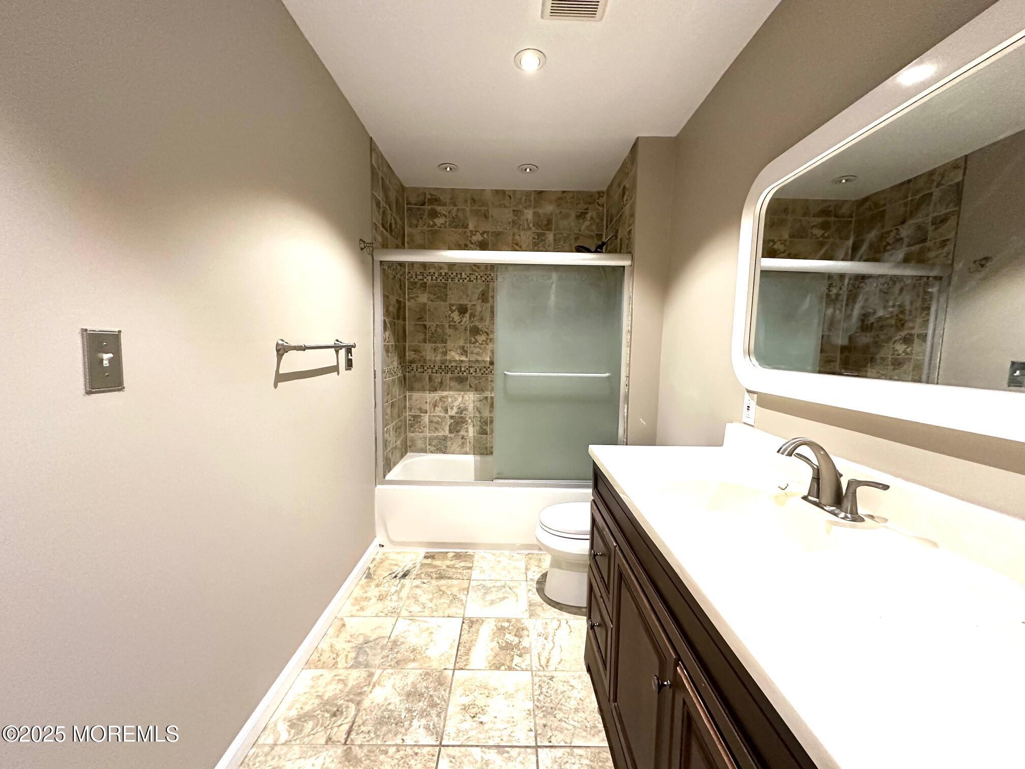 6 Village Green Way, Hazlet, New Jersey image 25