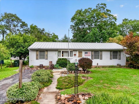 Homes For Sale - 205 2nd Avenue<br/> Tuckerton, NJ 08087