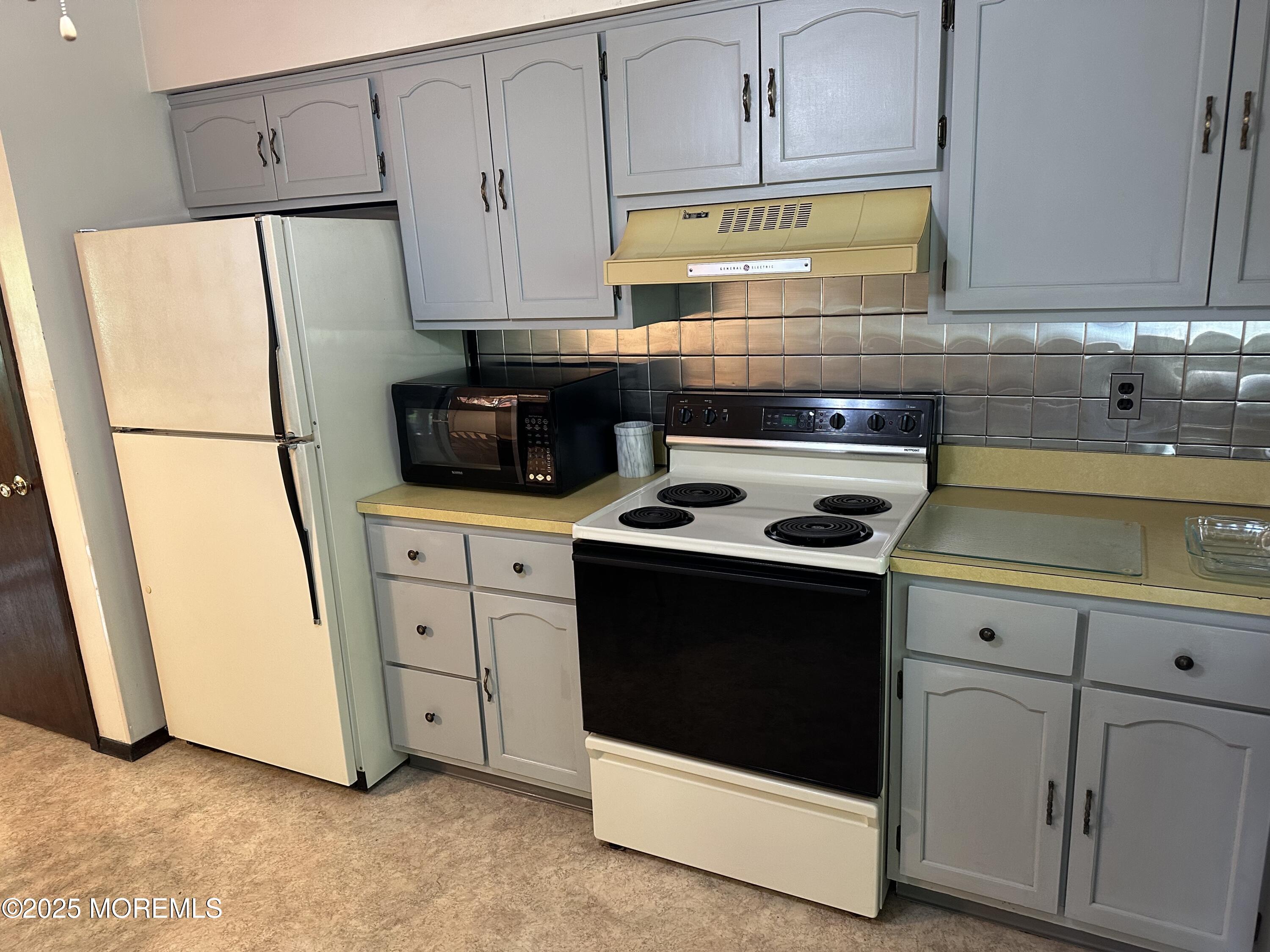 697 Vaughn Avenue, Toms River, New Jersey image 6