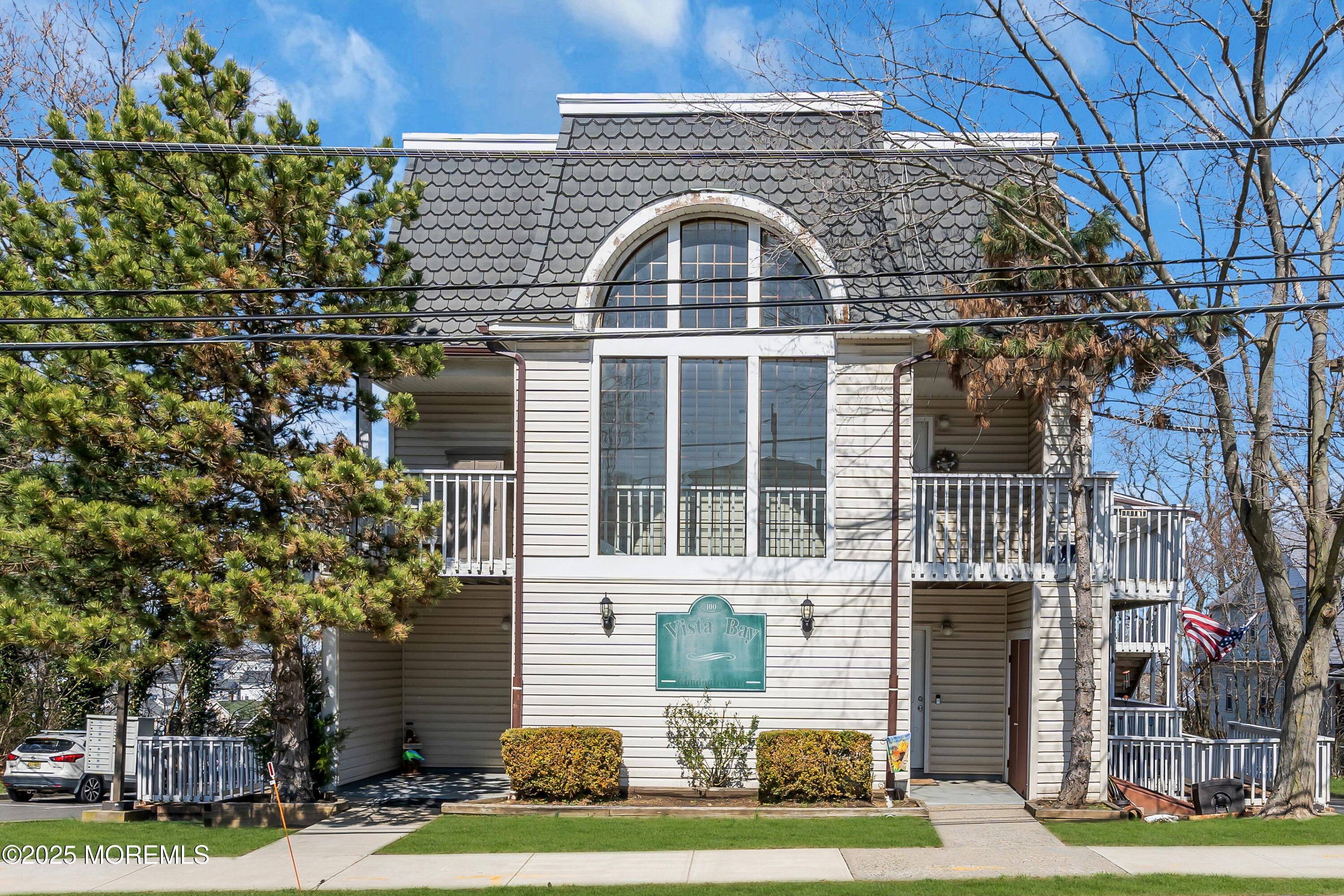 100 Navesink Avenue #9, Highlands, New Jersey image 1