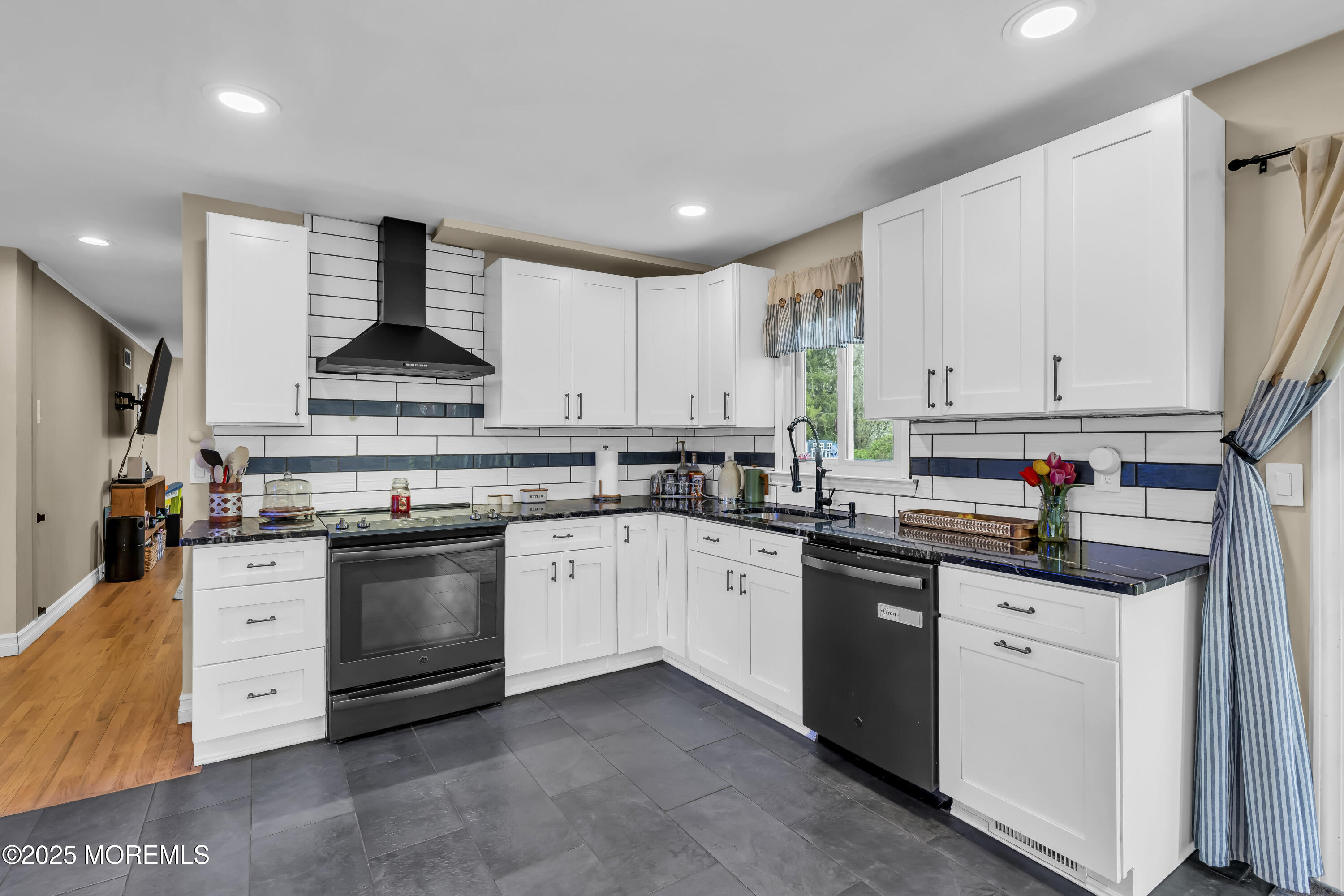 221 Sweetmans Lane, Millstone, New Jersey image 14
