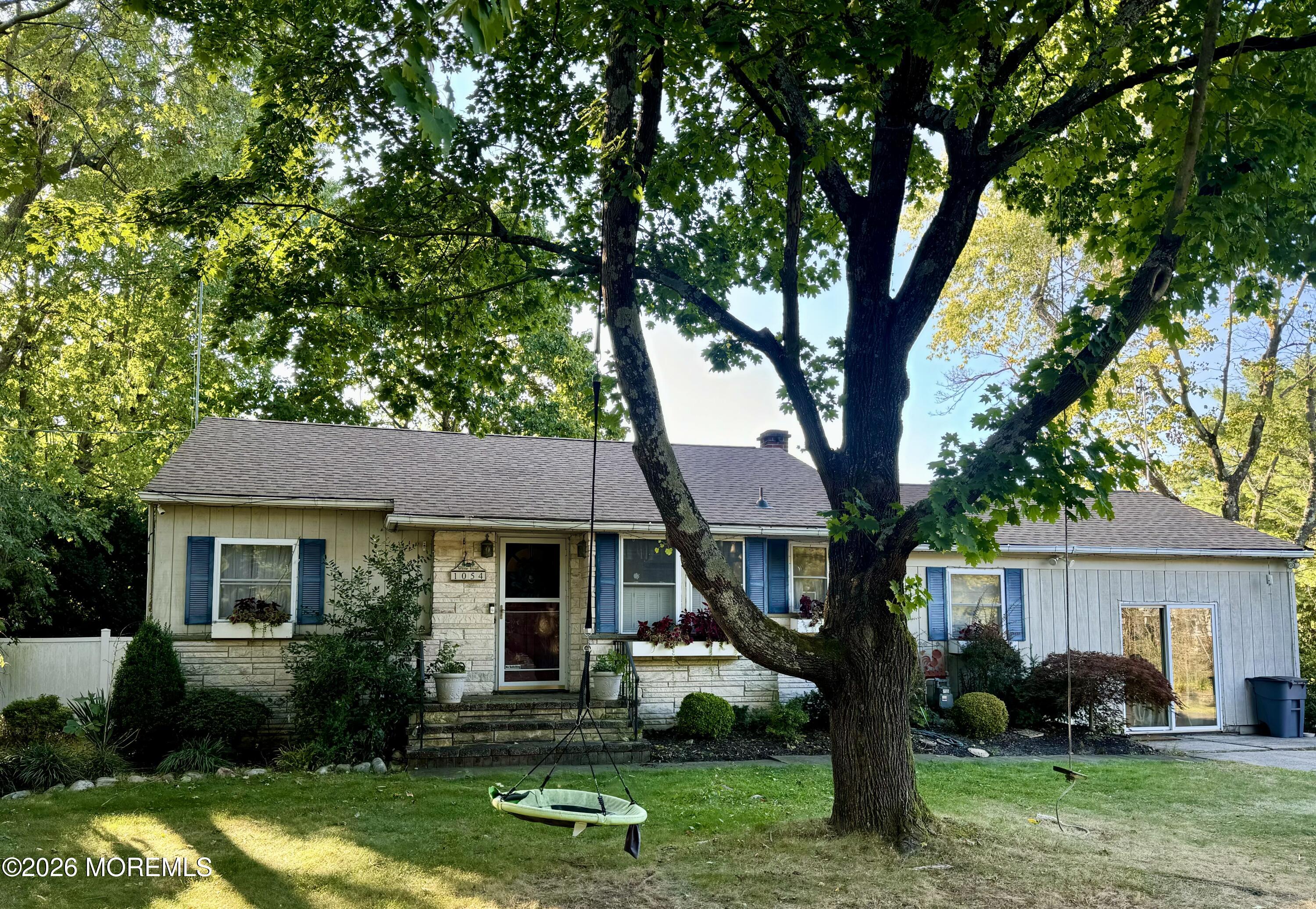 1054 Bennetts Mills Road