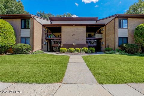 29 Meadow Green Circle A Manalapan NJ 07726