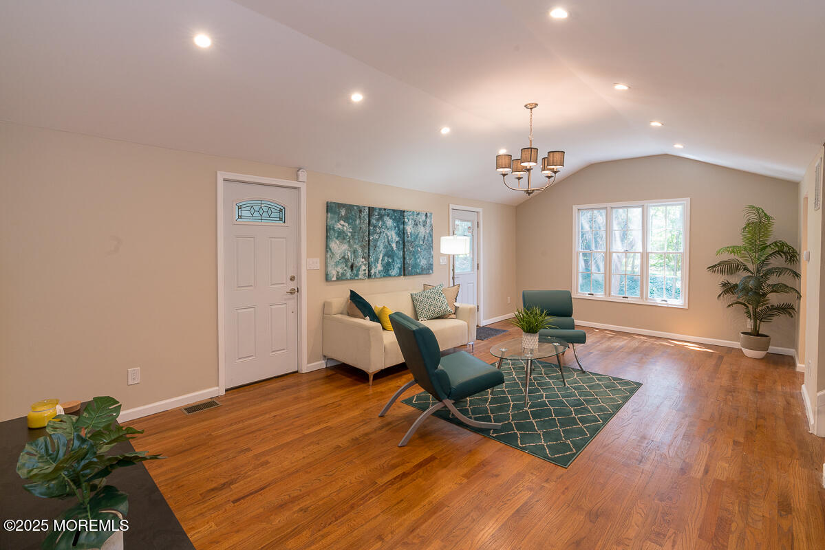 21 Wickatunk Road, Manalapan, New Jersey image 6